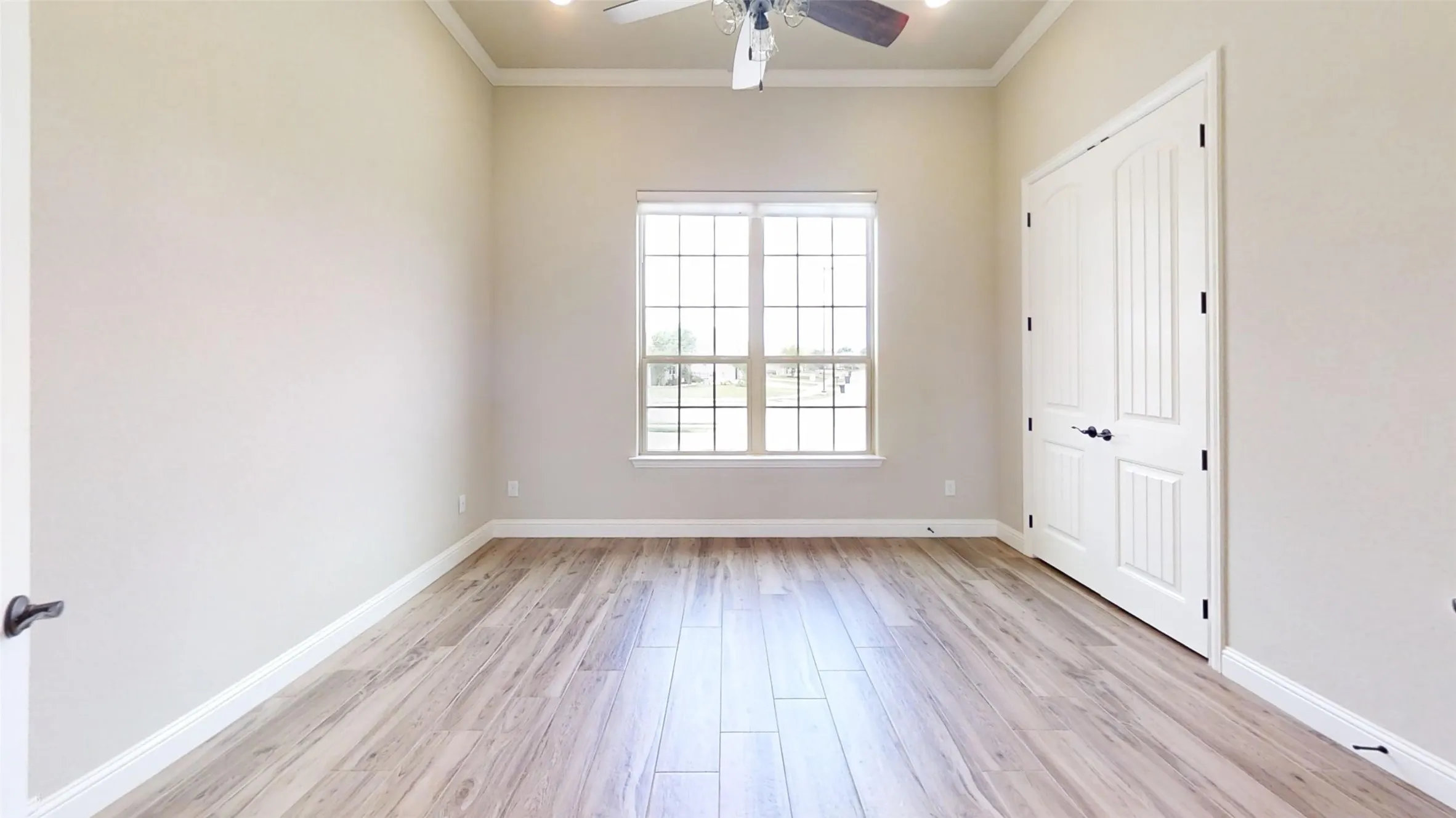 Single Family Residence For Sale in Hood County , 2025 Clive Drive, Granbury, Texas 76048, 3 Bedroom, 2 Bathroom, 2 Garage spaces, 2,366 Sqft, built in 2019, mls#21263257, Real Estate Agent in Granbury, Homes For Sale in Hood county, Homes For Sale in Granbury, Realtor in Granbury Texas, Real Estate Brokerage Independent Realty Texas, Luminita Cordes Realtor