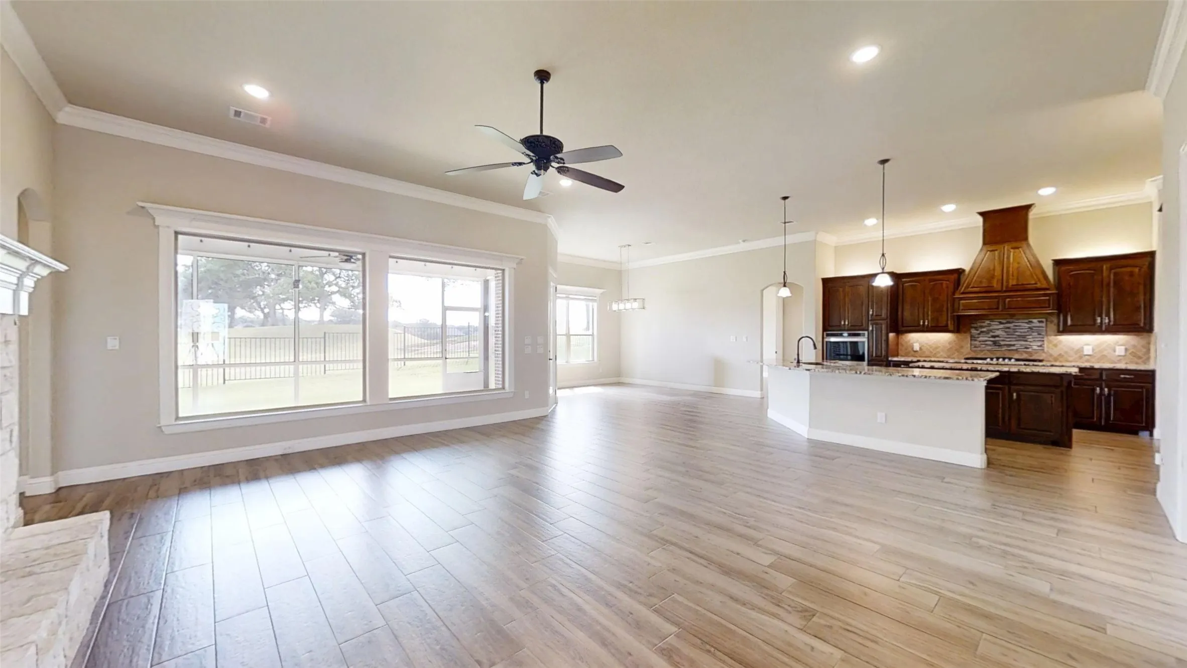 Single Family Residence For Sale in Hood County , 2025 Clive Drive, Granbury, Texas 76048, 3 Bedroom, 2 Bathroom, 2 Garage spaces, 2,366 Sqft, built in 2019, mls#21263257, Real Estate Agent in Granbury, Homes For Sale in Hood county, Homes For Sale in Granbury, Realtor in Granbury Texas, Real Estate Brokerage Independent Realty Texas, Luminita Cordes Realtor