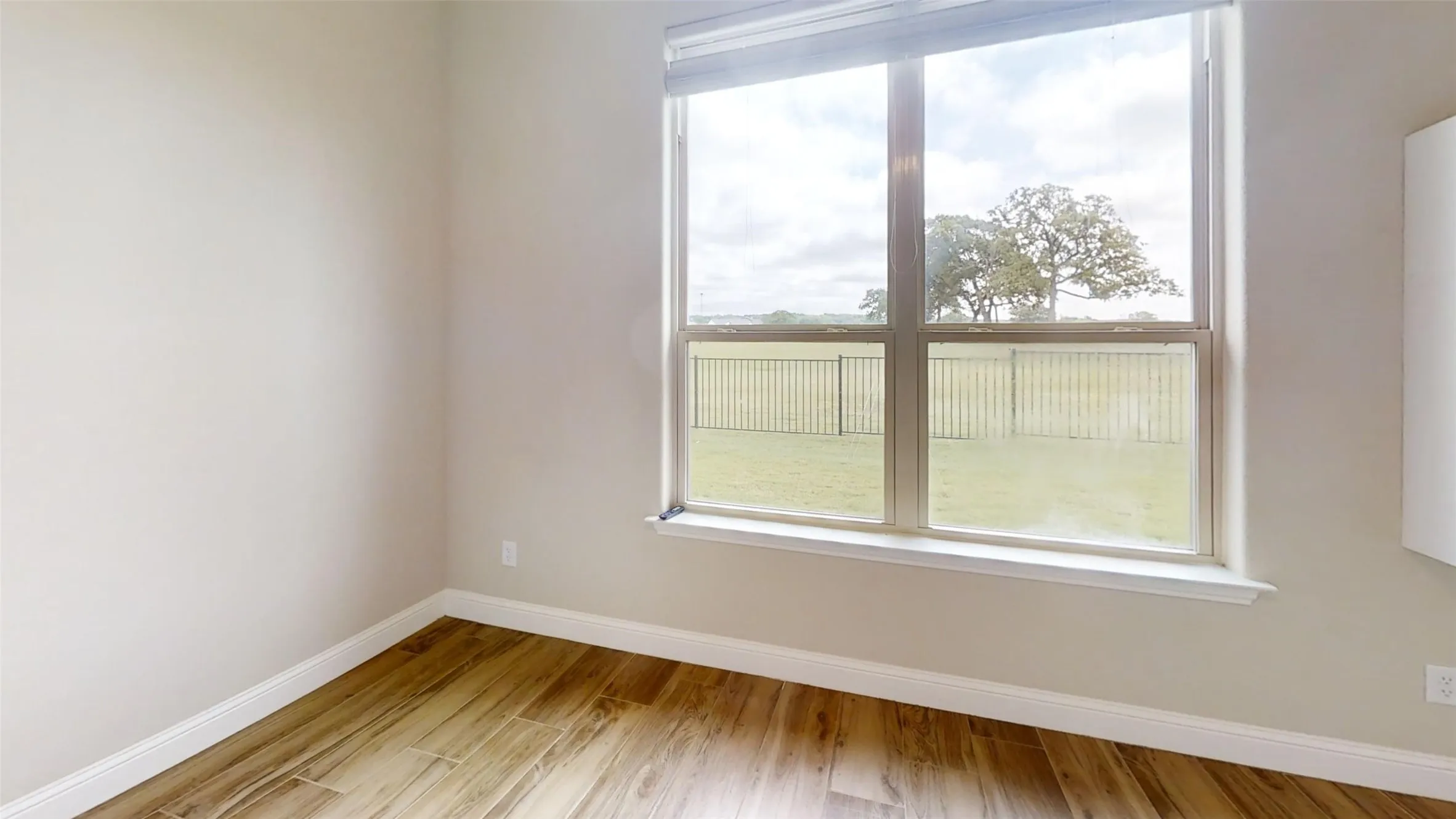 bedroom with access to the porch