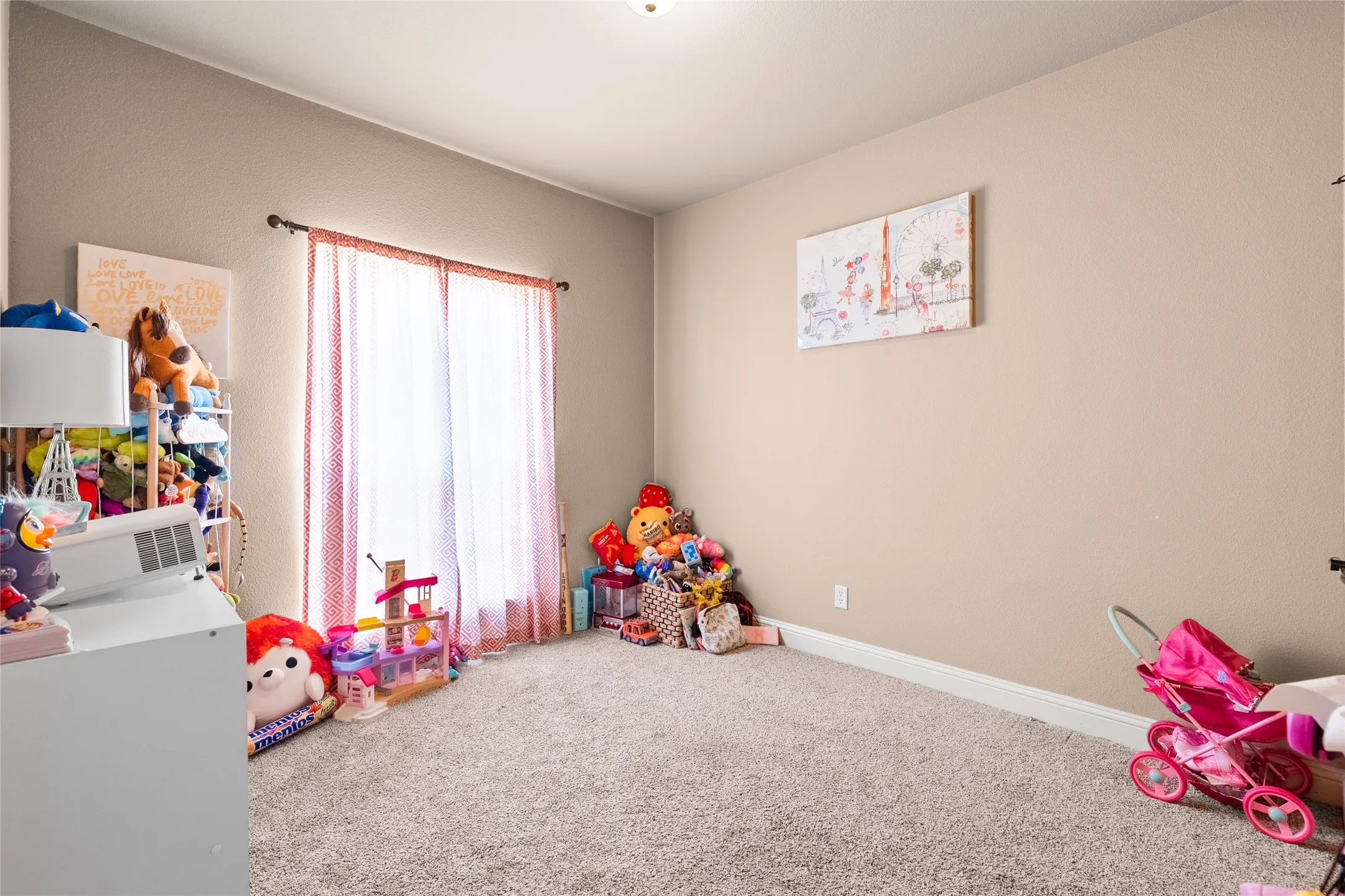 Single Family Residence For Sale in Hunt County , 6512 Ashland Drive, Greenville, Texas 75402, 4 Bedroom, 2 Bathroom, 2 Garage spaces, 1,811 Sqft, built in 2016, mls#21267347, Real Estate Agent in Greenville, Homes For Sale in Hunt county, Homes For Sale in Greenville, Realtor in Greenville Texas, Real Estate Brokerage Independent Realty Texas, Luminita Cordes Realtor