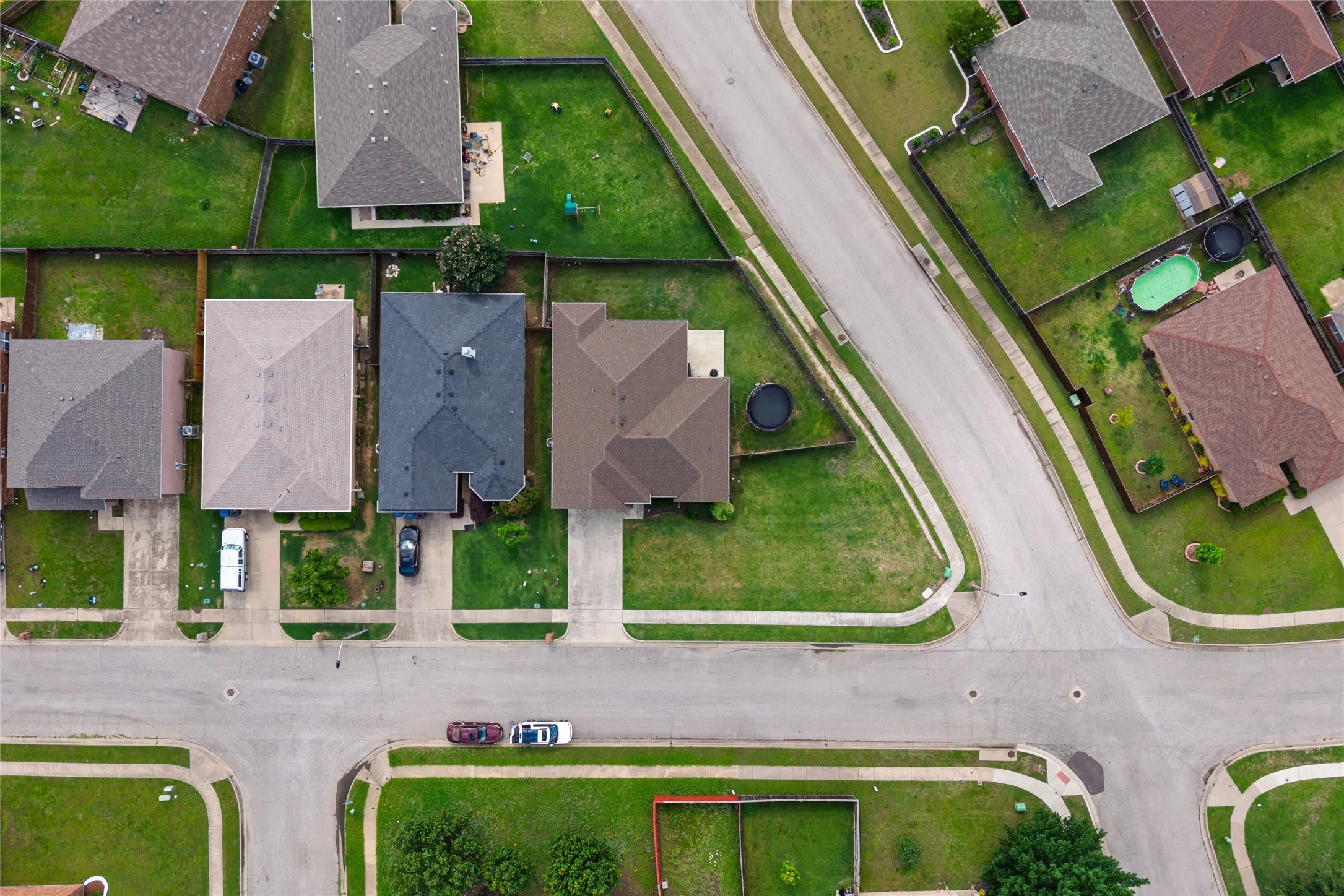 Single Family Residence For Sale in Hunt County , 6512 Ashland Drive, Greenville, Texas 75402, 4 Bedroom, 2 Bathroom, 2 Garage spaces, 1,811 Sqft, built in 2016, mls#21267347, Real Estate Agent in Greenville, Homes For Sale in Hunt county, Homes For Sale in Greenville, Realtor in Greenville Texas, Real Estate Brokerage Independent Realty Texas, Luminita Cordes Realtor