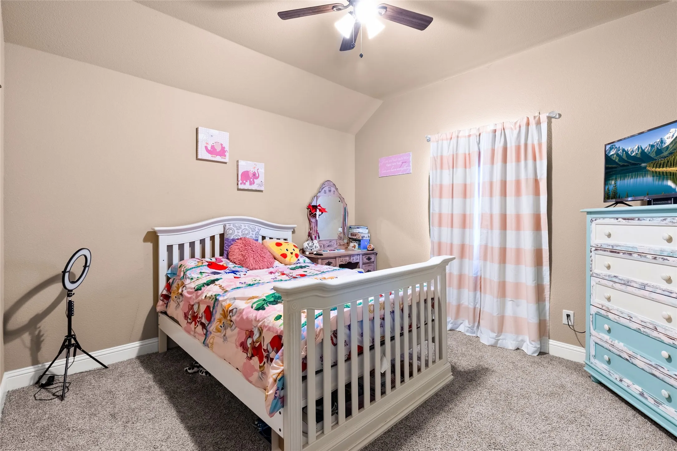 Single Family Residence For Sale in Hunt County , 6512 Ashland Drive, Greenville, Texas 75402, 4 Bedroom, 2 Bathroom, 2 Garage spaces, 1,811 Sqft, built in 2016, mls#21267347, Real Estate Agent in Greenville, Homes For Sale in Hunt county, Homes For Sale in Greenville, Realtor in Greenville Texas, Real Estate Brokerage Independent Realty Texas, Luminita Cordes Realtor