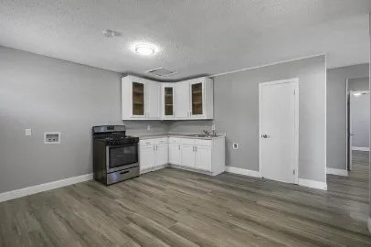 Single Family Residence For Sale in Grayson County , 62 Pershing Drive, Denison, Texas 75020, 5 Bedrooms, 3 Bathrooms, Garage spaces, 1,650 Sqft, built in 1945, Price $185,000, mls#21269047, Real Estate Agent in Denison, Homes For Sale in Grayson county, Homes For Sale in Denison, Realtor in Denison Texas, Real Estate Brokerage Independent Realty Texas, Luminita Cordes Realtor