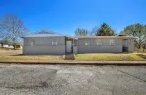 Single Family Residence For Sale in Grayson County , 62 Pershing Drive, Denison, Texas 75020, 5 Bedrooms, 3 Bathrooms, Garage spaces, 1,650 Sqft, built in 1945, Price $185,000, mls#21269047, Real Estate Agent in Denison, Homes For Sale in Grayson county, Homes For Sale in Denison, Realtor in Denison Texas, Real Estate Brokerage Independent Realty Texas, Luminita Cordes Realtor