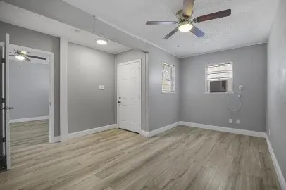 Single Family Residence For Sale in Grayson County , 62 Pershing Drive, Denison, Texas 75020, 5 Bedrooms, 3 Bathrooms, Garage spaces, 1,650 Sqft, built in 1945, Price $185,000, mls#21269047, Real Estate Agent in Denison, Homes For Sale in Grayson county, Homes For Sale in Denison, Realtor in Denison Texas, Real Estate Brokerage Independent Realty Texas, Luminita Cordes Realtor