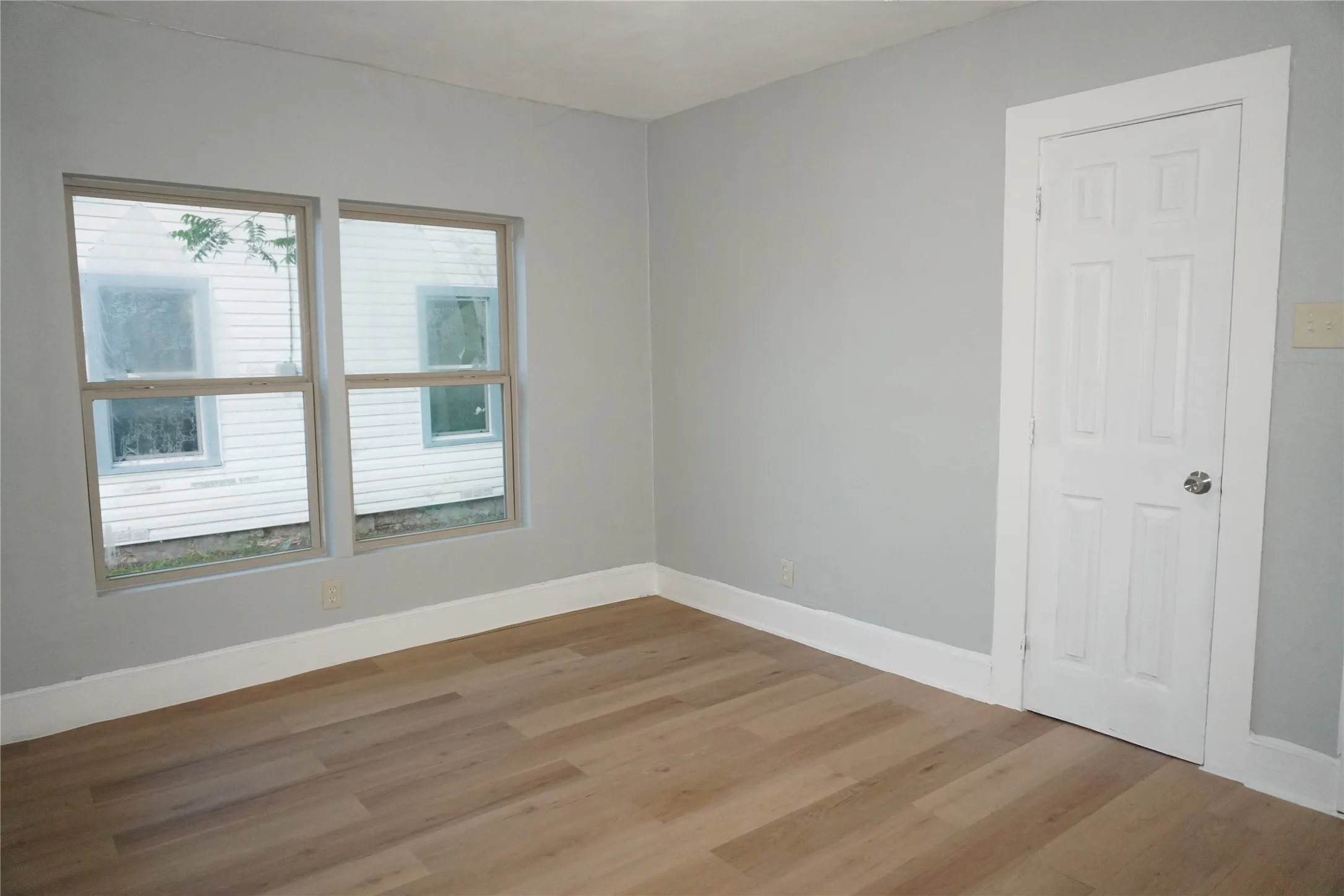 Single Family Residence For Rent in Dallas County , 1406 Galloway Avenue, Dallas, Texas 75216, 4 Bedroom, 2 Bathroom, Garage spaces, 1,506 Sqft, built in 1952, mls#21270819, Real Estate Agent in Dallas, Homes For Rent in Dallas county, Homes For Rent in Dallas, Realtor in Dallas Texas, Real Estate Brokerage Independent Realty Texas, Luminita Cordes Realtor