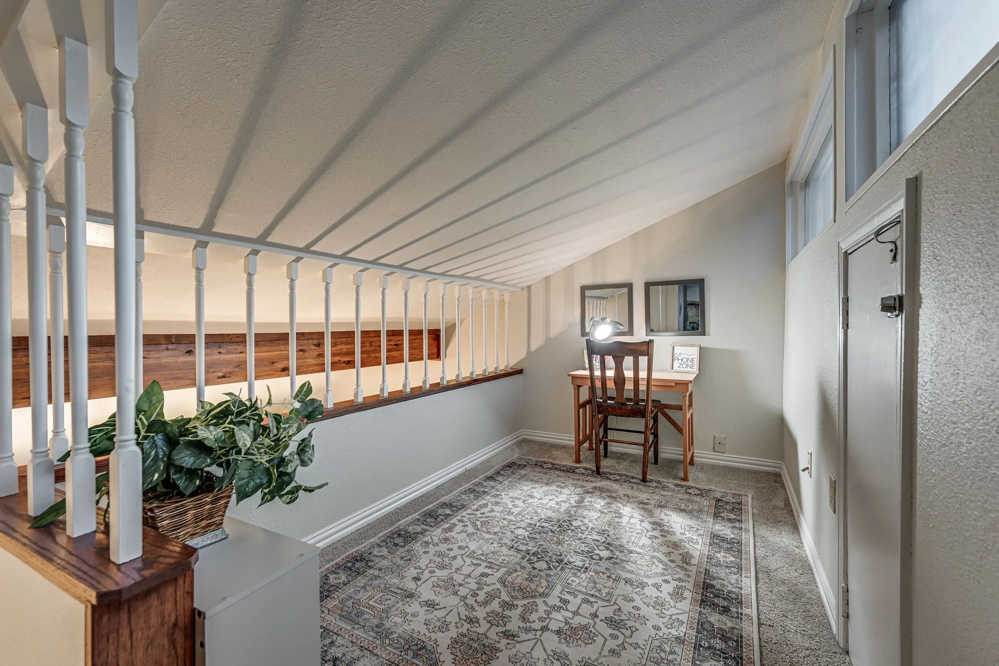 Single Family Residence For Sale in Ellis County , 309 Lakewood Drive, Waxahachie, Texas 75165, 3 Bedroom, 2 Bathroom, Garage spaces, 1,828 Sqft, built in 1986, mls#21253275, Real Estate Agent in Waxahachie, Homes For Sale in Ellis county, Homes For Sale in Waxahachie, Realtor in Waxahachie Texas, Real Estate Brokerage Independent Realty Texas, Luminita Cordes Realtor