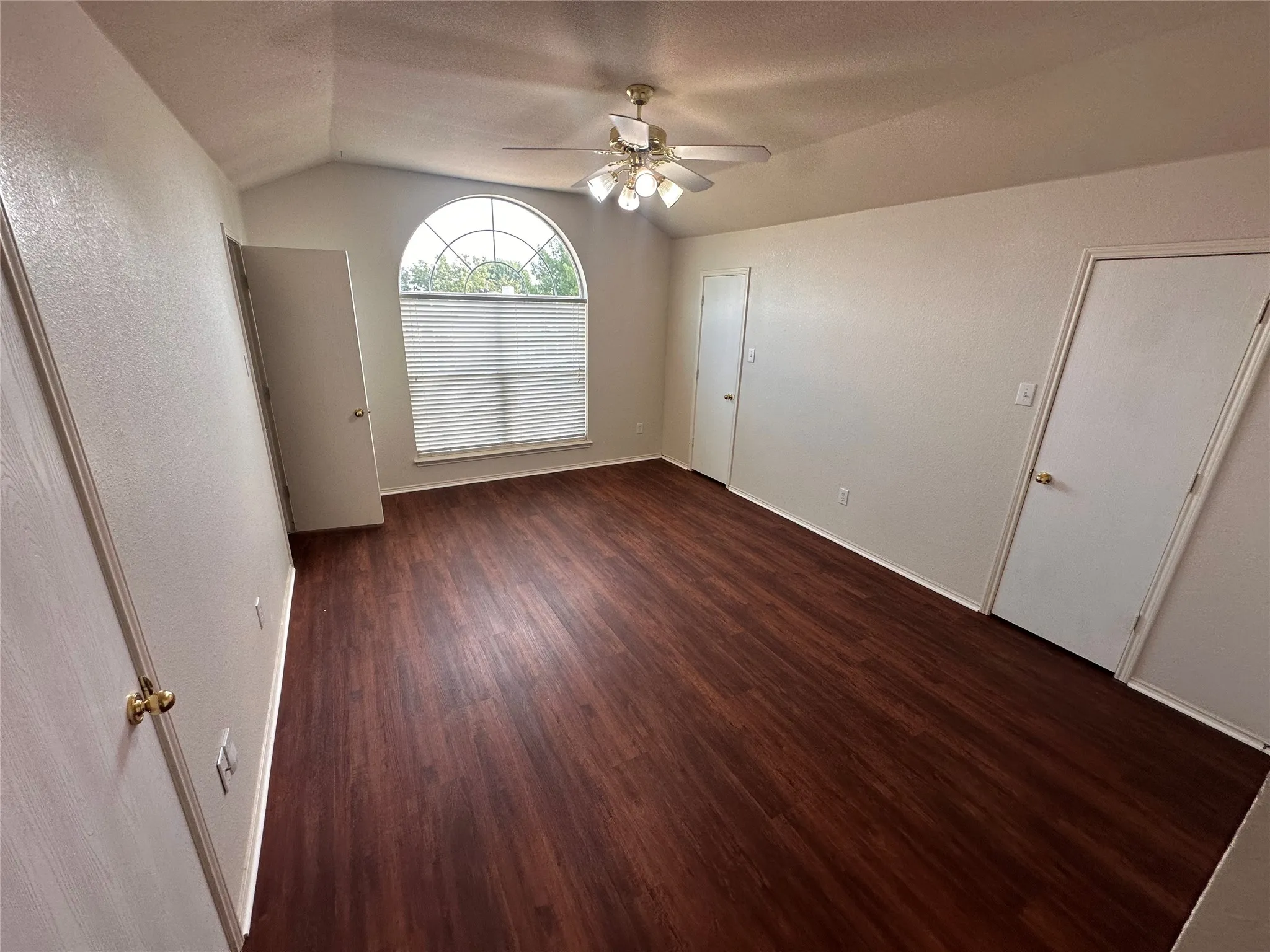 Single Family Residence For Rent in Collin County , 2425 Collier Drive, Mc Kinney, Texas 75071, 5 Bedroom, 4 Bathroom, 2 Garage spaces, 2,695 Sqft, built in 2003, mls#21266453, Real Estate Agent in Mc Kinney, Homes For Rent in Collin county, Homes For Rent in Mc Kinney, Realtor in Mc Kinney Texas, Real Estate Brokerage Independent Realty Texas, Luminita Cordes Realtor