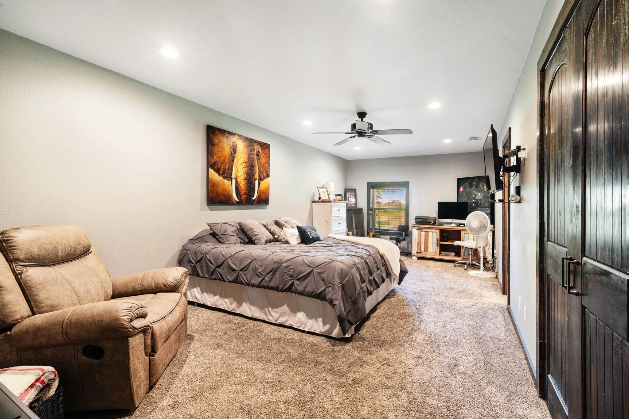 Single Family Residence For Sale in Lamar County , 962 County Road 14630, Pattonville, Texas 75468, 3 Bedroom, 3 Bathroom, 4 Garage spaces, 2,600 Sqft, built in 2018, mls#21267194, Real Estate Agent in Pattonville, Homes For Sale in Lamar county, Homes For Sale in Pattonville, Realtor in Pattonville Texas, Real Estate Brokerage Independent Realty Texas, Luminita Cordes Realtor