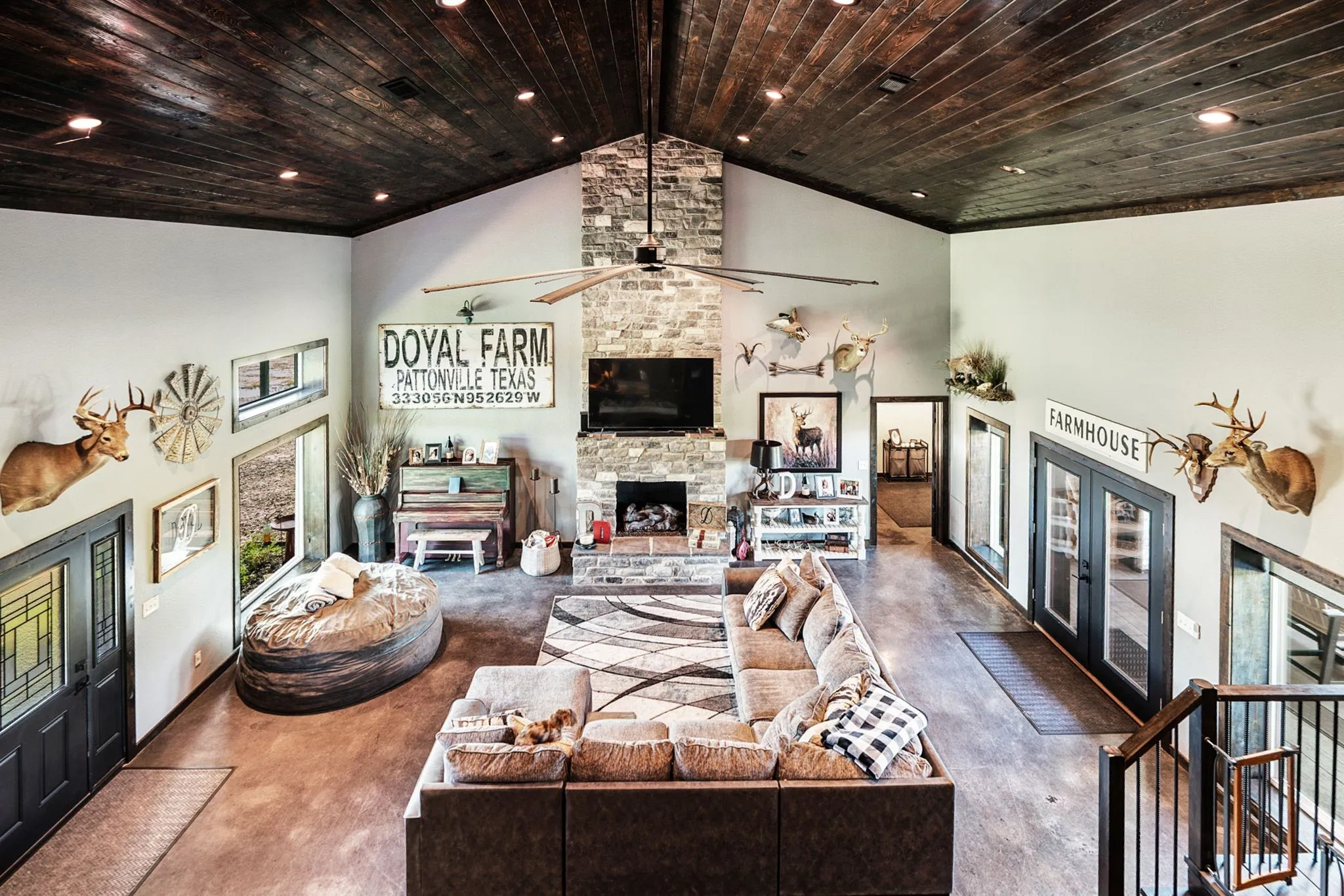 Single Family Residence For Sale in Lamar County , 962 County Road 14630, Pattonville, Texas 75468, 3 Bedroom, 3 Bathroom, 4 Garage spaces, 2,600 Sqft, built in 2018, mls#21267194, Real Estate Agent in Pattonville, Homes For Sale in Lamar county, Homes For Sale in Pattonville, Realtor in Pattonville Texas, Real Estate Brokerage Independent Realty Texas, Luminita Cordes Realtor