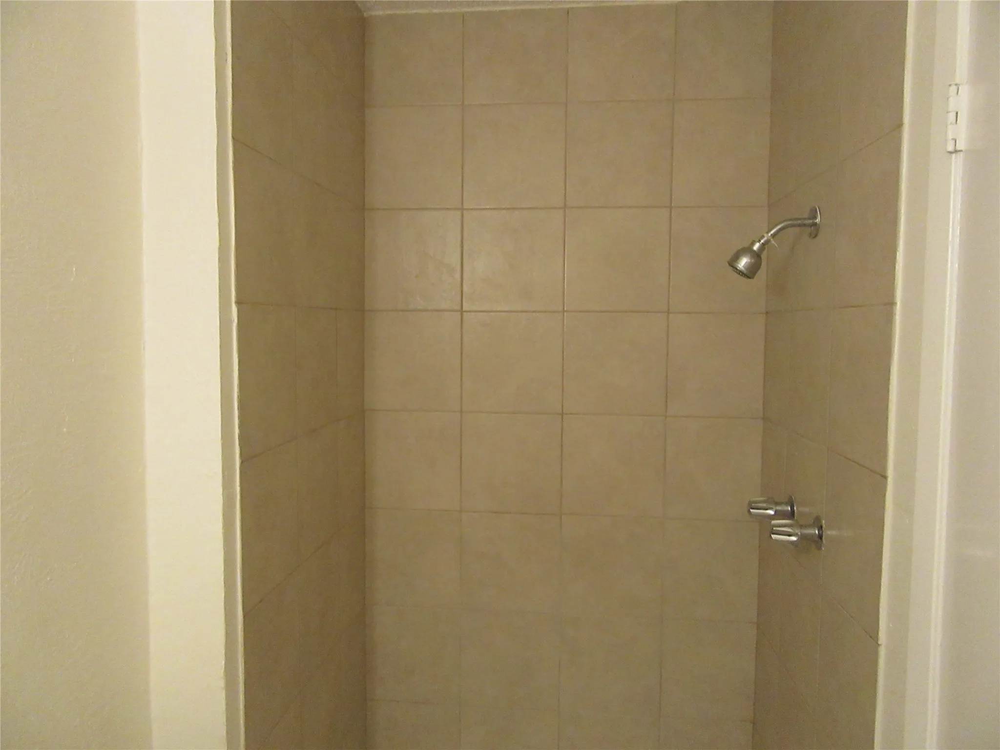 Single Family Residence For Rent in Dallas County , 1336 Mill Stream Drive, Dallas, Texas 75232, 3 Bedrooms, 2 Bathrooms, 2 Garage spaces, 1,290 Sqft, built in 1974, Price $1,695, mls#21270952, Real Estate Agent in Dallas, Homes For Rent in Dallas county, Homes For Rent in Dallas, Realtor in Dallas Texas, Real Estate Brokerage Independent Realty Texas, Luminita Cordes Realtor