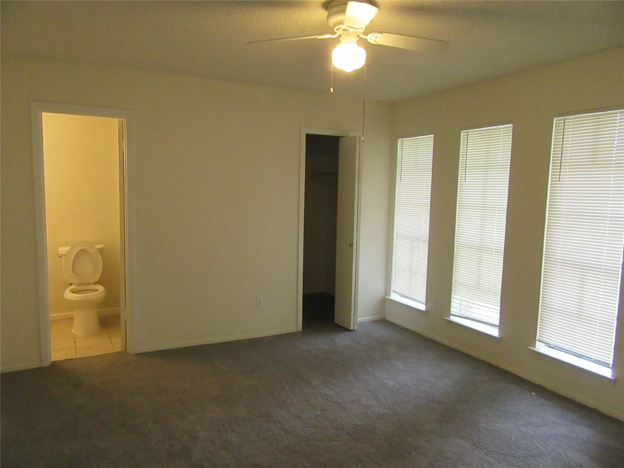 Single Family Residence For Rent in Dallas County , 1336 Mill Stream Drive, Dallas, Texas 75232, 3 Bedrooms, 2 Bathrooms, 2 Garage spaces, 1,290 Sqft, built in 1974, Price $1,695, mls#21270952, Real Estate Agent in Dallas, Homes For Rent in Dallas county, Homes For Rent in Dallas, Realtor in Dallas Texas, Real Estate Brokerage Independent Realty Texas, Luminita Cordes Realtor