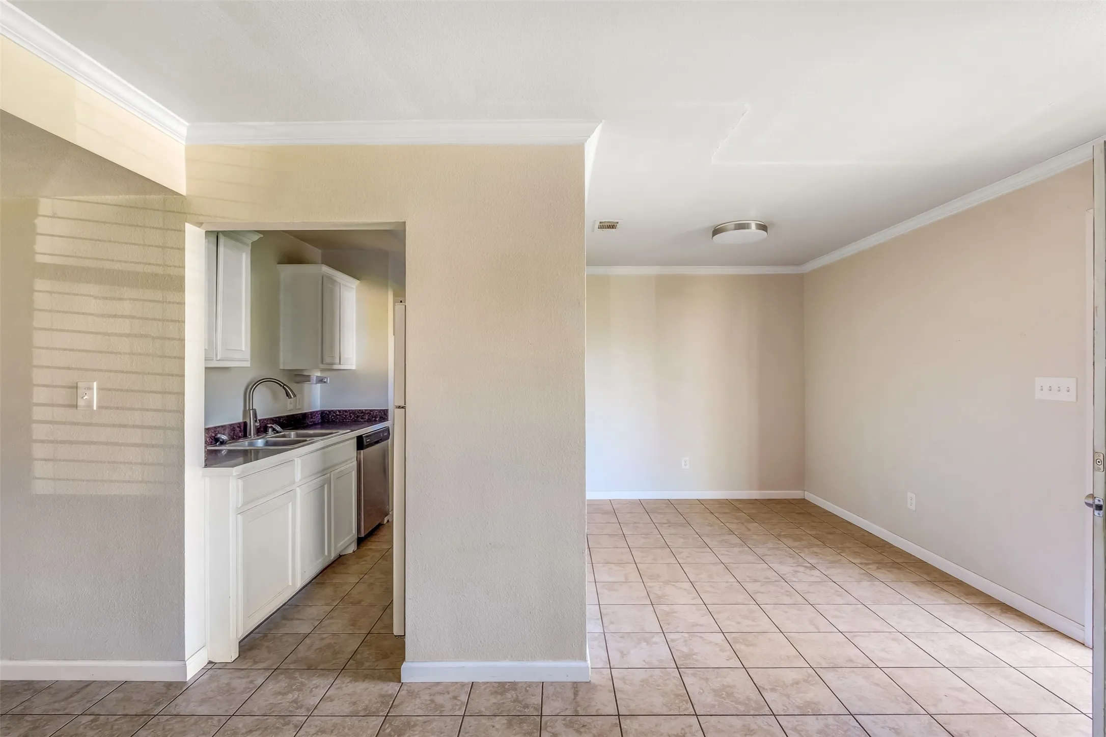 Quadruplex For Sale in Erath County , 892 W Vanderbilt, Stephenville, Texas 76401, 8 Bedroom, 8 Bathroom, Garage spaces, 0 Sqft, built in 2008, mls#21270771, Real Estate Agent in Stephenville, Homes For Sale in Erath county, Homes For Sale in Stephenville, Realtor in Stephenville Texas, Real Estate Brokerage Independent Realty Texas, Luminita Cordes Realtor