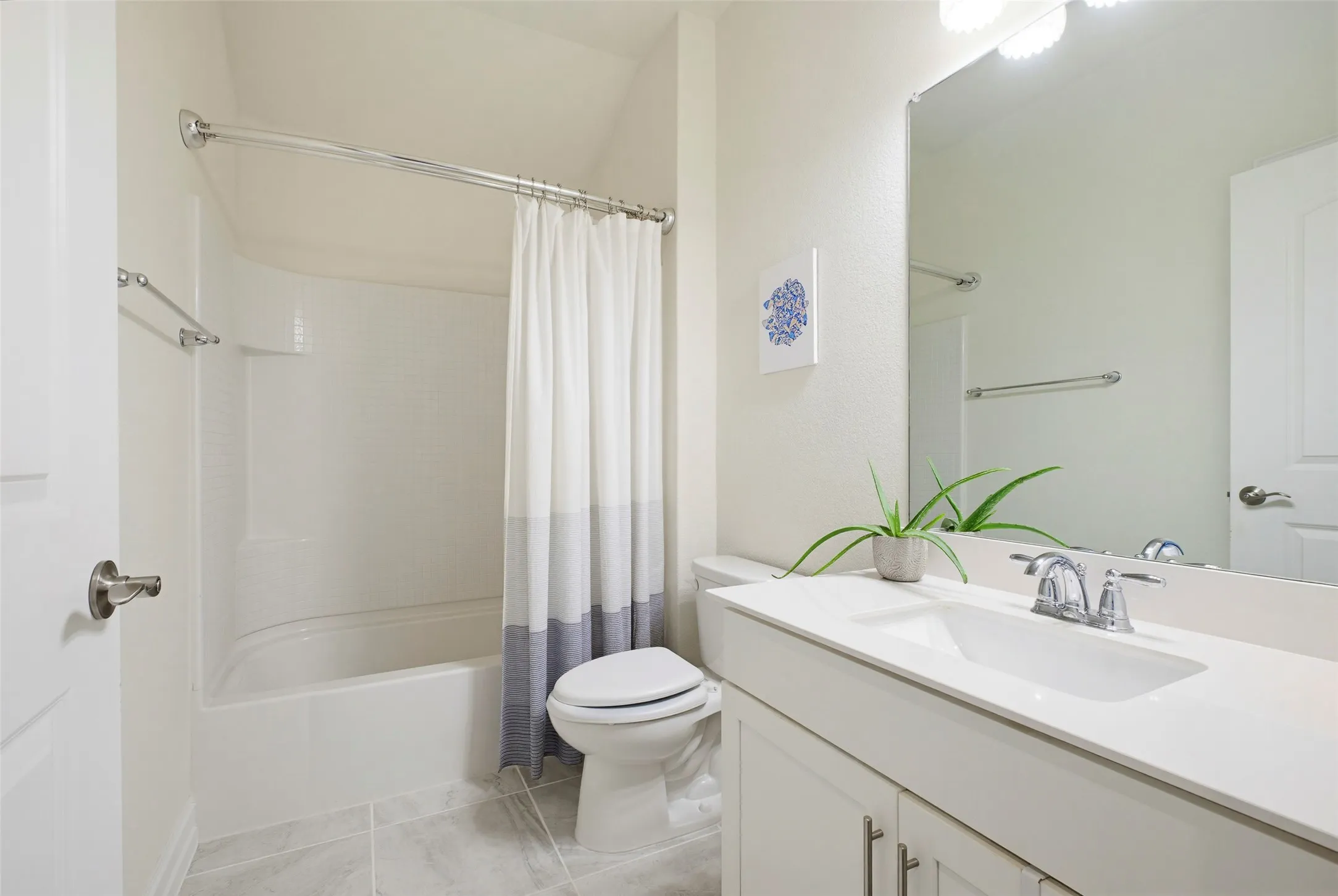 Single Family Residence For Sale in Denton County , 2309 Candler Club Way, Little Elm, Texas 75068, 3 Bedroom, 2 Bathroom, 2 Garage spaces, 2,176 Sqft, built in 2016, mls#21256054, Real Estate Agent in Little Elm, Homes For Sale in Denton county, Homes For Sale in Little Elm, Realtor in Little Elm Texas, Real Estate Brokerage Independent Realty Texas, Luminita Cordes Realtor