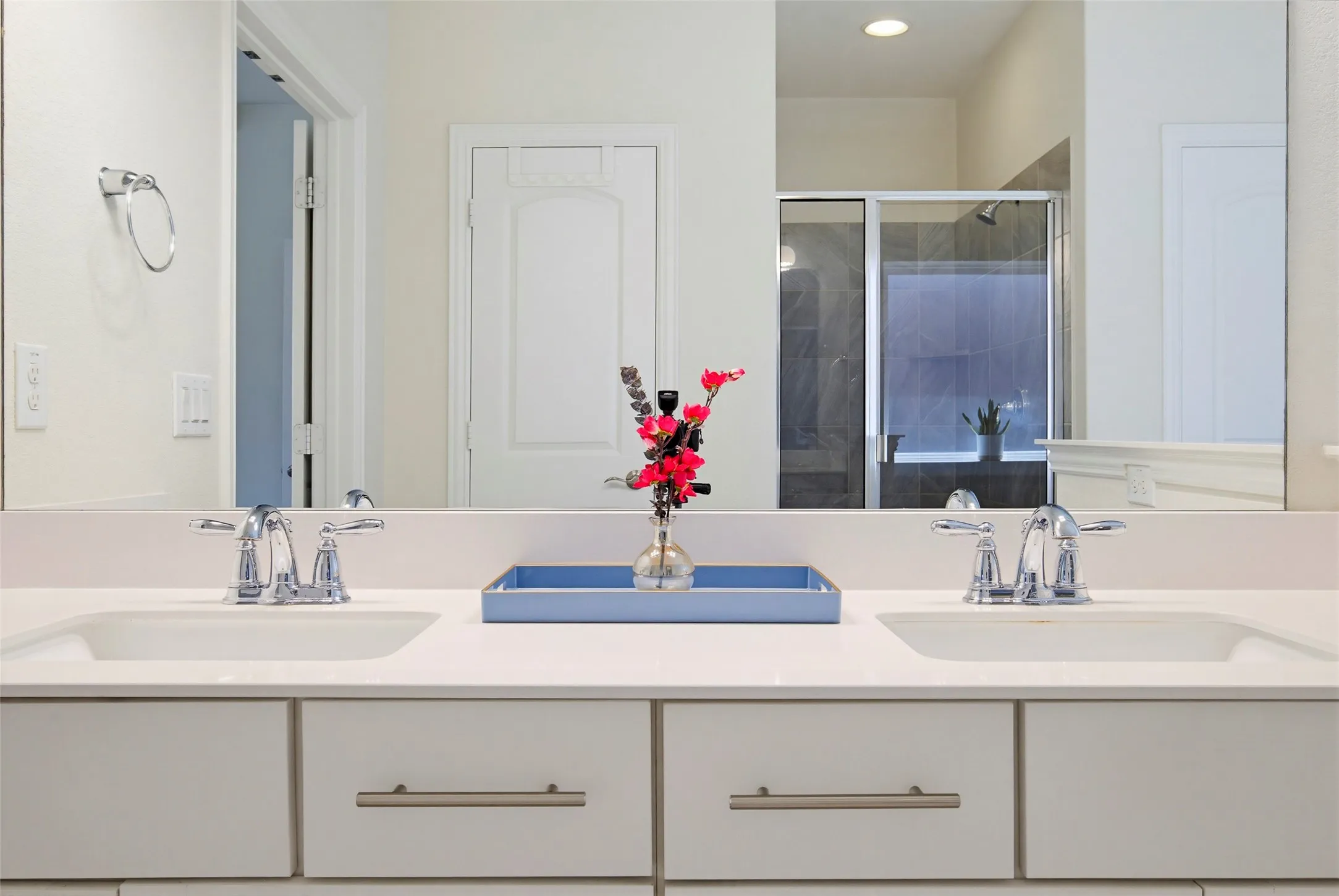 Single Family Residence For Sale in Denton County , 2309 Candler Club Way, Little Elm, Texas 75068, 3 Bedroom, 2 Bathroom, 2 Garage spaces, 2,176 Sqft, built in 2016, mls#21256054, Real Estate Agent in Little Elm, Homes For Sale in Denton county, Homes For Sale in Little Elm, Realtor in Little Elm Texas, Real Estate Brokerage Independent Realty Texas, Luminita Cordes Realtor
