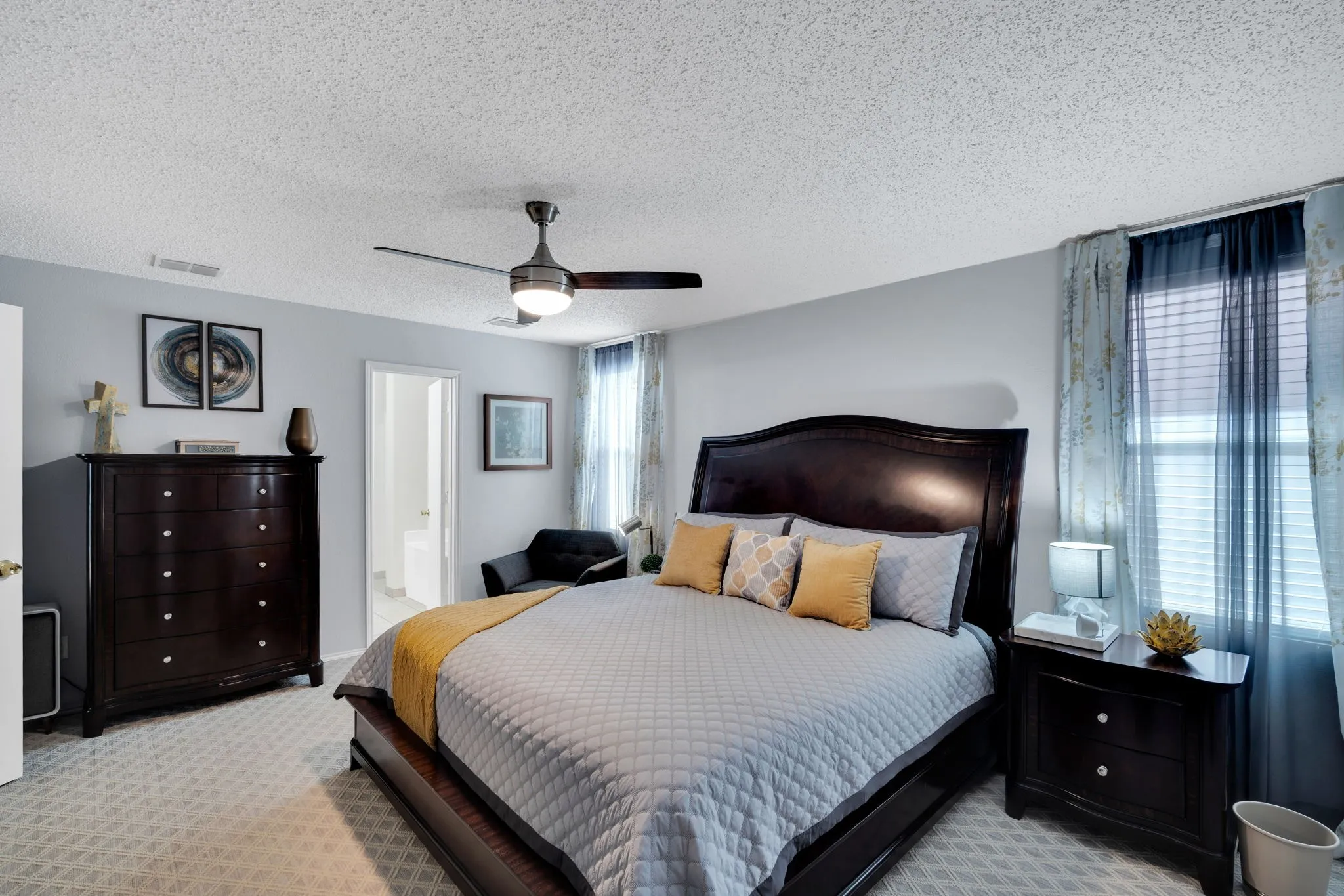 Single Family Residence For Sale in Tarrant County , 3900 Country Lane, Fort Worth, Texas 76123, 4 Bedroom, 3 Bathroom, 2 Garage spaces, 2,594 Sqft, built in 2003, Price $319,900, mls#21270963, Real Estate Agent in Fort Worth, Homes For Sale in Tarrant county, Homes For Sale in Fort Worth, Realtor in Fort Worth Texas, Real Estate Brokerage Independent Realty Texas, Luminita Cordes Realtor