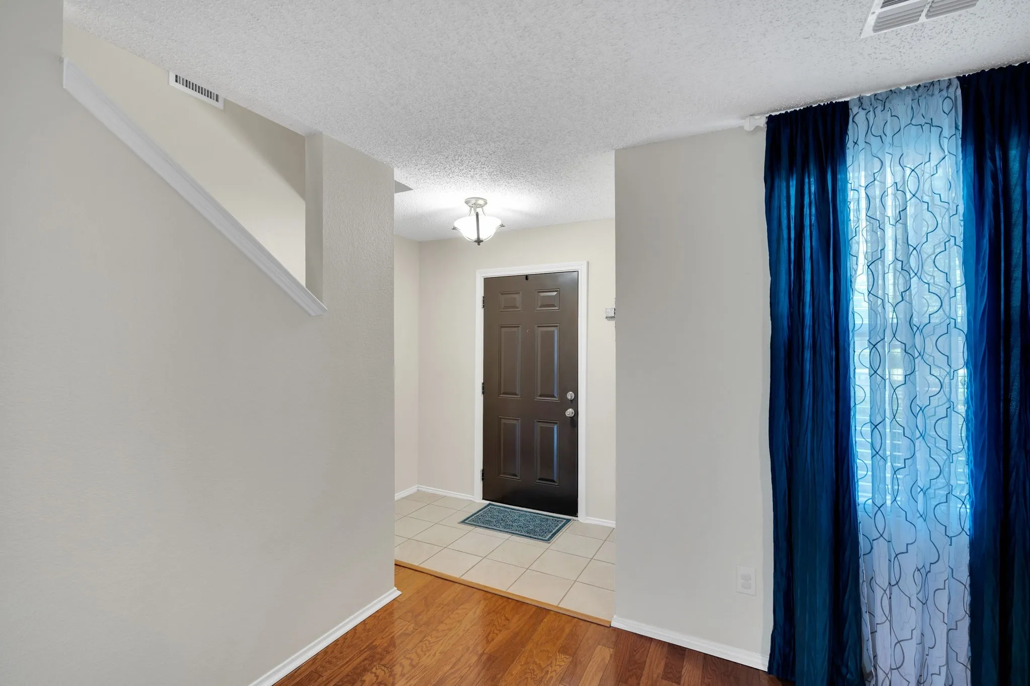 Single Family Residence For Sale in Tarrant County , 3900 Country Lane, Fort Worth, Texas 76123, 4 Bedroom, 3 Bathroom, 2 Garage spaces, 2,594 Sqft, built in 2003, Price $319,900, mls#21270963, Real Estate Agent in Fort Worth, Homes For Sale in Tarrant county, Homes For Sale in Fort Worth, Realtor in Fort Worth Texas, Real Estate Brokerage Independent Realty Texas, Luminita Cordes Realtor