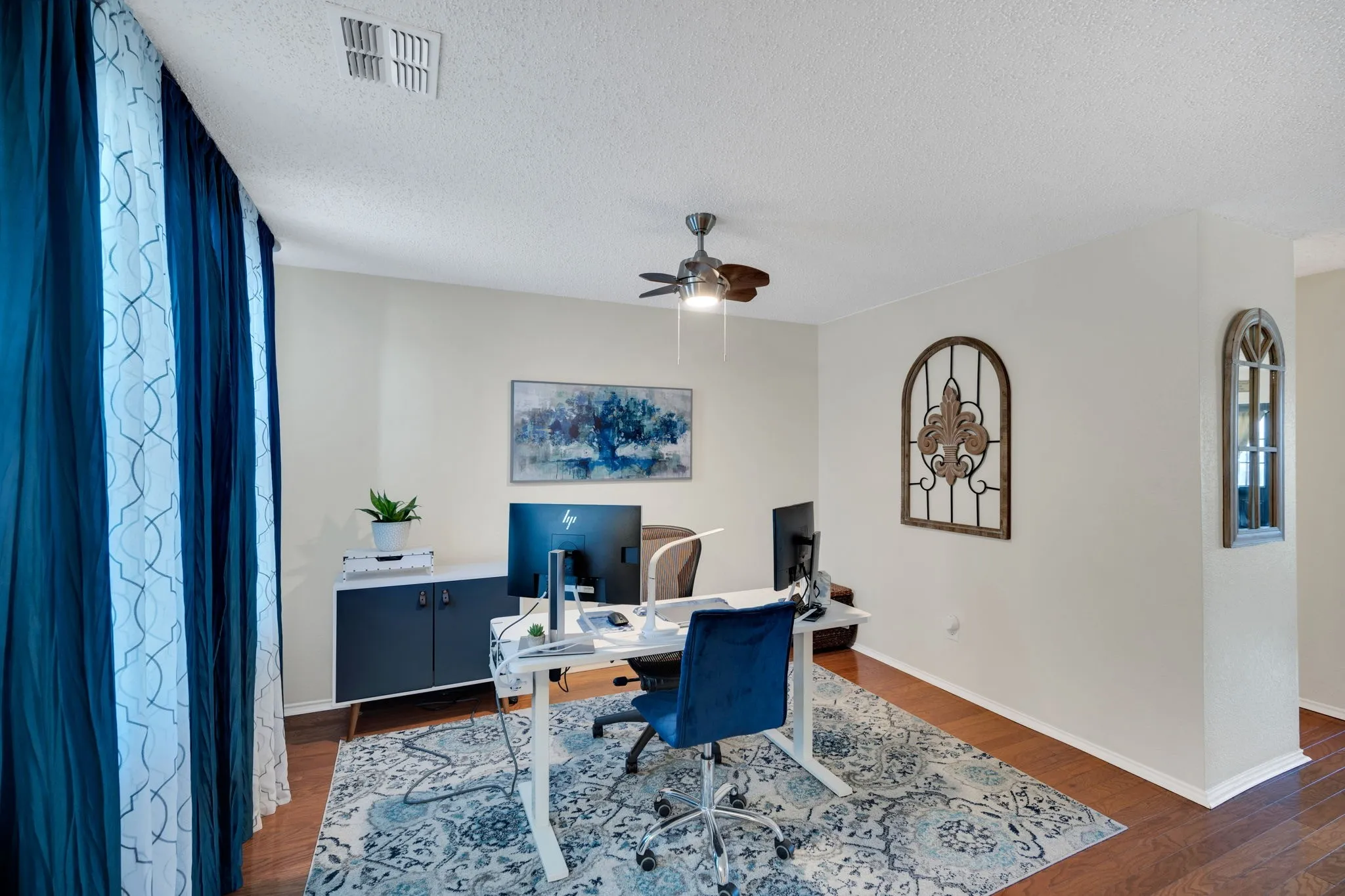 Single Family Residence For Sale in Tarrant County , 3900 Country Lane, Fort Worth, Texas 76123, 4 Bedroom, 3 Bathroom, 2 Garage spaces, 2,594 Sqft, built in 2003, Price $319,900, mls#21270963, Real Estate Agent in Fort Worth, Homes For Sale in Tarrant county, Homes For Sale in Fort Worth, Realtor in Fort Worth Texas, Real Estate Brokerage Independent Realty Texas, Luminita Cordes Realtor