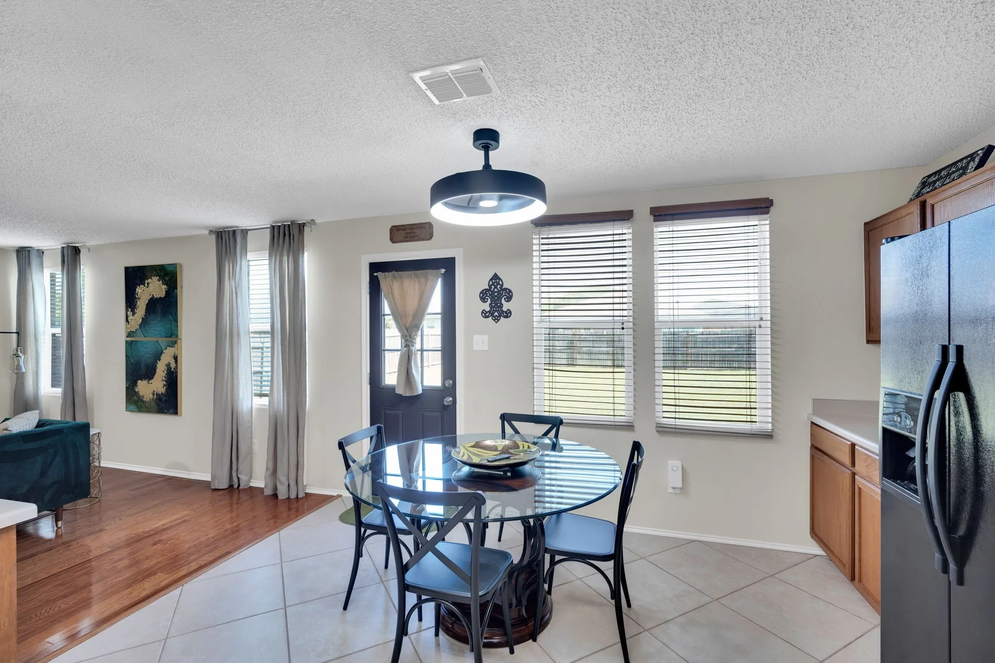 Single Family Residence For Sale in Tarrant County , 3900 Country Lane, Fort Worth, Texas 76123, 4 Bedroom, 3 Bathroom, 2 Garage spaces, 2,594 Sqft, built in 2003, Price $319,900, mls#21270963, Real Estate Agent in Fort Worth, Homes For Sale in Tarrant county, Homes For Sale in Fort Worth, Realtor in Fort Worth Texas, Real Estate Brokerage Independent Realty Texas, Luminita Cordes Realtor