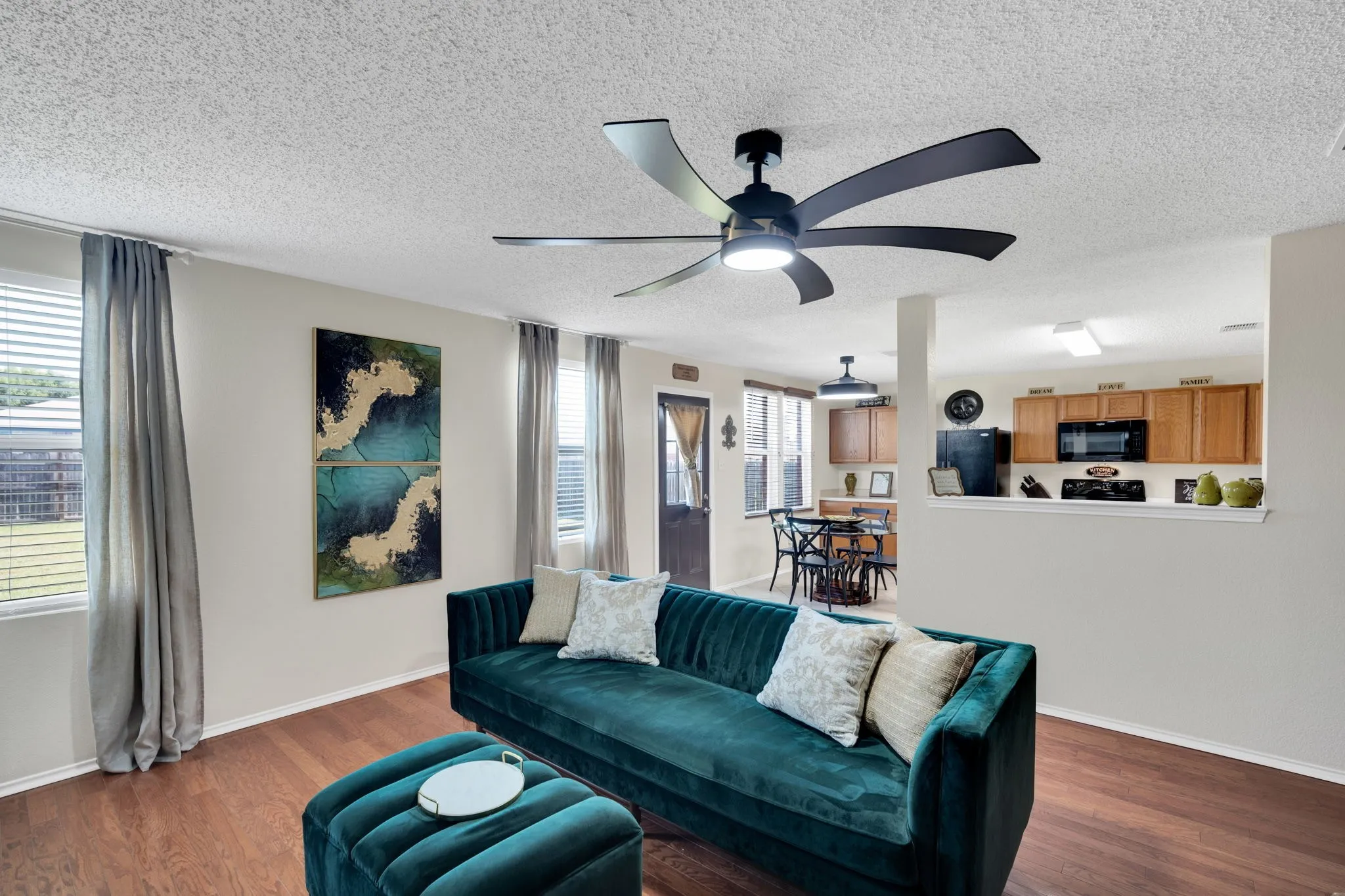 Single Family Residence For Sale in Tarrant County , 3900 Country Lane, Fort Worth, Texas 76123, 4 Bedroom, 3 Bathroom, 2 Garage spaces, 2,594 Sqft, built in 2003, Price $319,900, mls#21270963, Real Estate Agent in Fort Worth, Homes For Sale in Tarrant county, Homes For Sale in Fort Worth, Realtor in Fort Worth Texas, Real Estate Brokerage Independent Realty Texas, Luminita Cordes Realtor