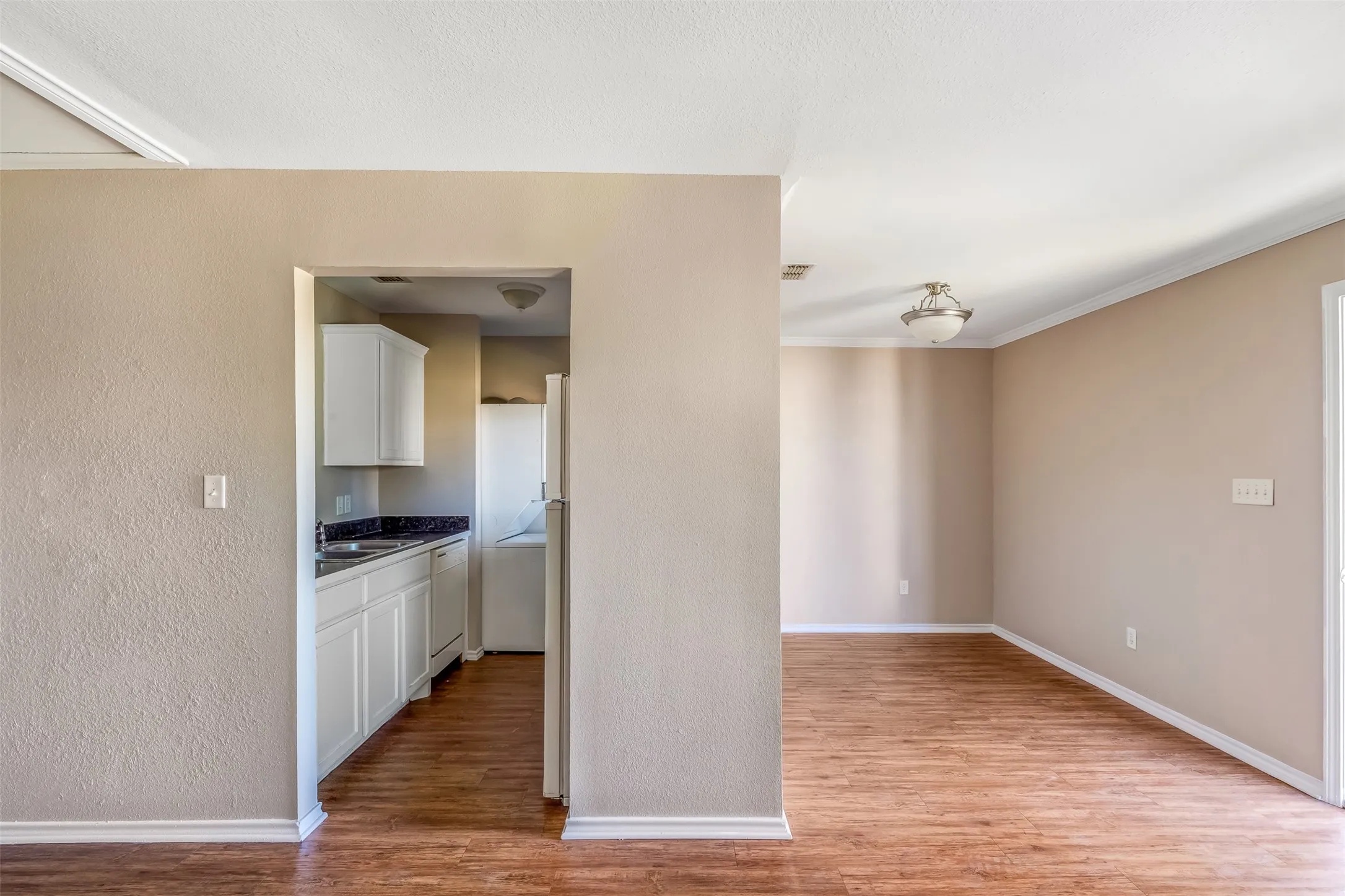 Quadruplex For Sale in Erath County , 852 W Vanderbilt, Stephenville, Texas 76401, 8 Bedroom, 8 Bathroom, Garage spaces, 0 Sqft, built in 2008, mls#21270740, Real Estate Agent in Stephenville, Homes For Sale in Erath county, Homes For Sale in Stephenville, Realtor in Stephenville Texas, Real Estate Brokerage Independent Realty Texas, Luminita Cordes Realtor