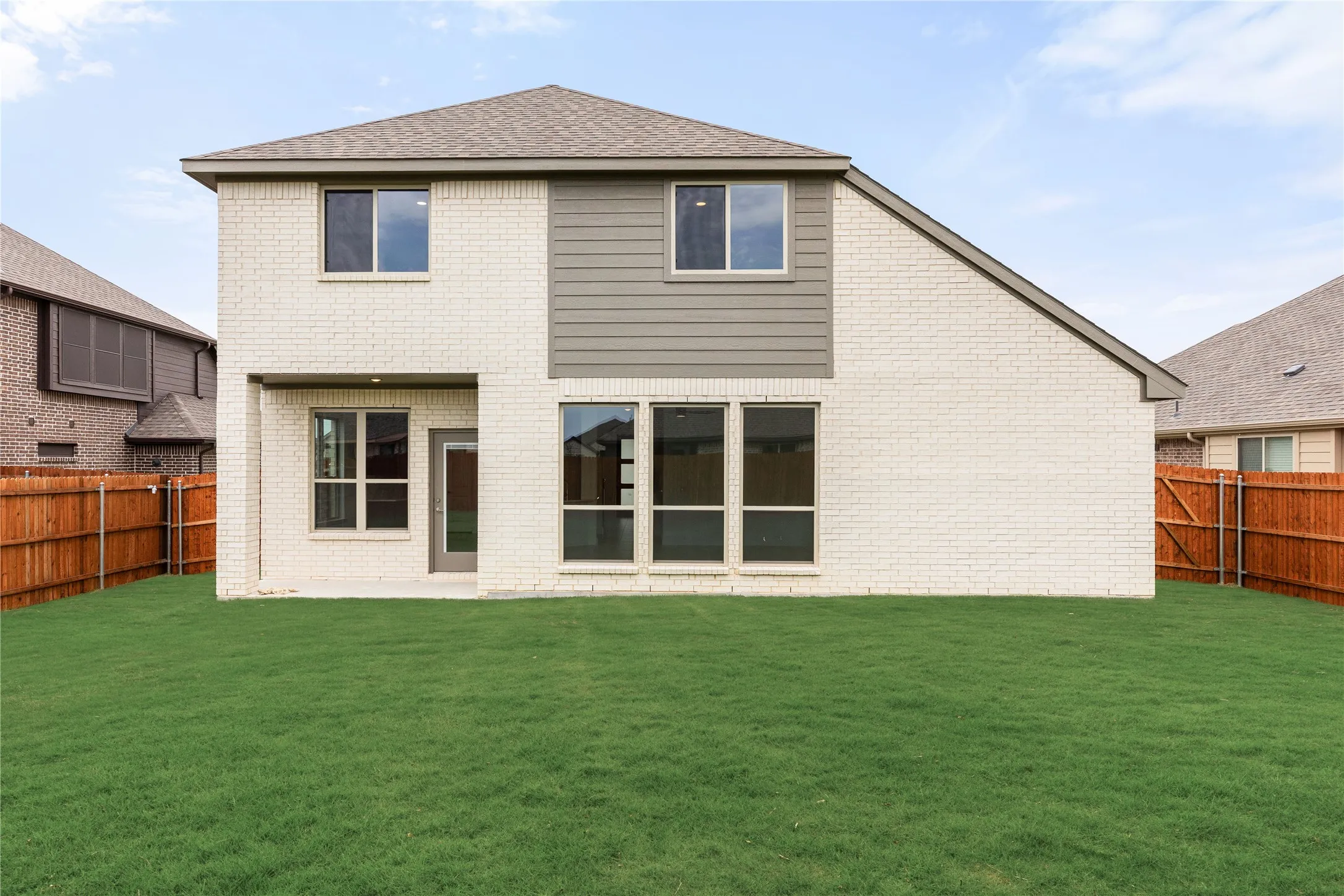 Single Family Residence For Sale in Tarrant County , 1112 Tanger Lane, Crowley, Texas 76036, 4 Bedroom, 2 Bathroom, 2 Garage spaces, 2,820 Sqft, built in 2026, mls#21270973, Real Estate Agent in Crowley, Homes For Sale in Tarrant county, Homes For Sale in Crowley, Realtor in Crowley Texas, Real Estate Brokerage Independent Realty Texas, Luminita Cordes Realtor