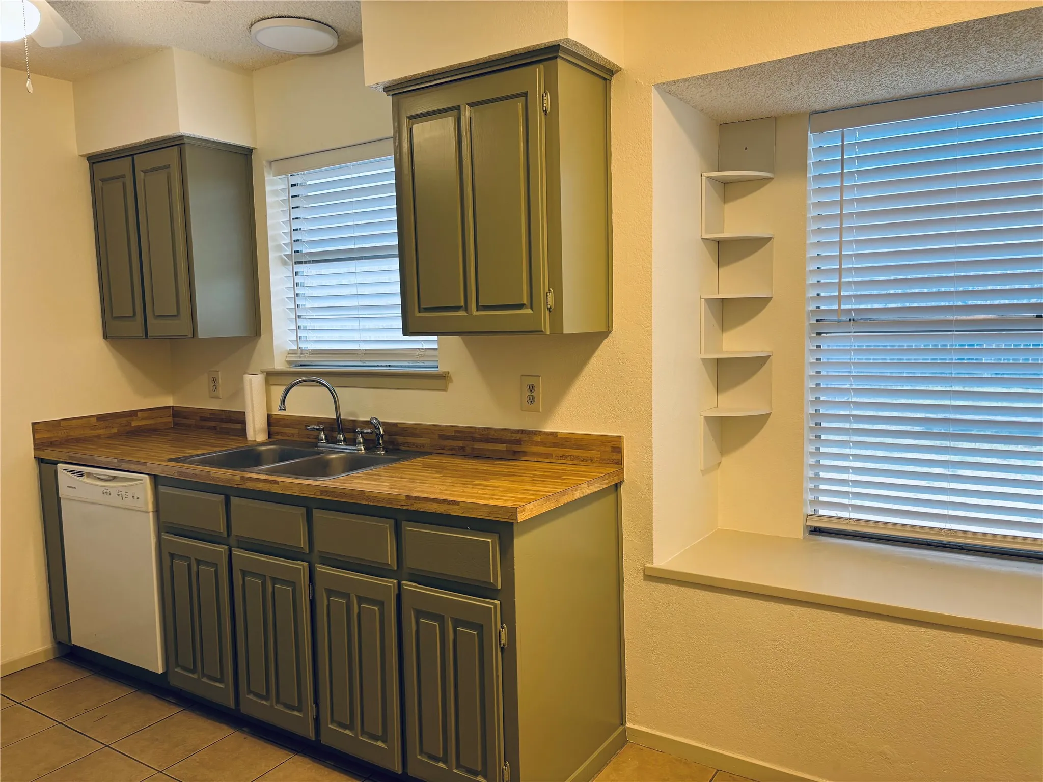 Duplex For Rent in Collin County , 9928 Camfield Avenue, Frisco, Texas 75033, 2 Bedroom, 1 Bathroom, Garage spaces, 966 Sqft, built in 1983, mls#21270887, Real Estate Agent in Frisco, Homes For Rent in Collin county, Homes For Rent in Frisco, Realtor in Frisco Texas, Real Estate Brokerage Independent Realty Texas, Luminita Cordes Realtor