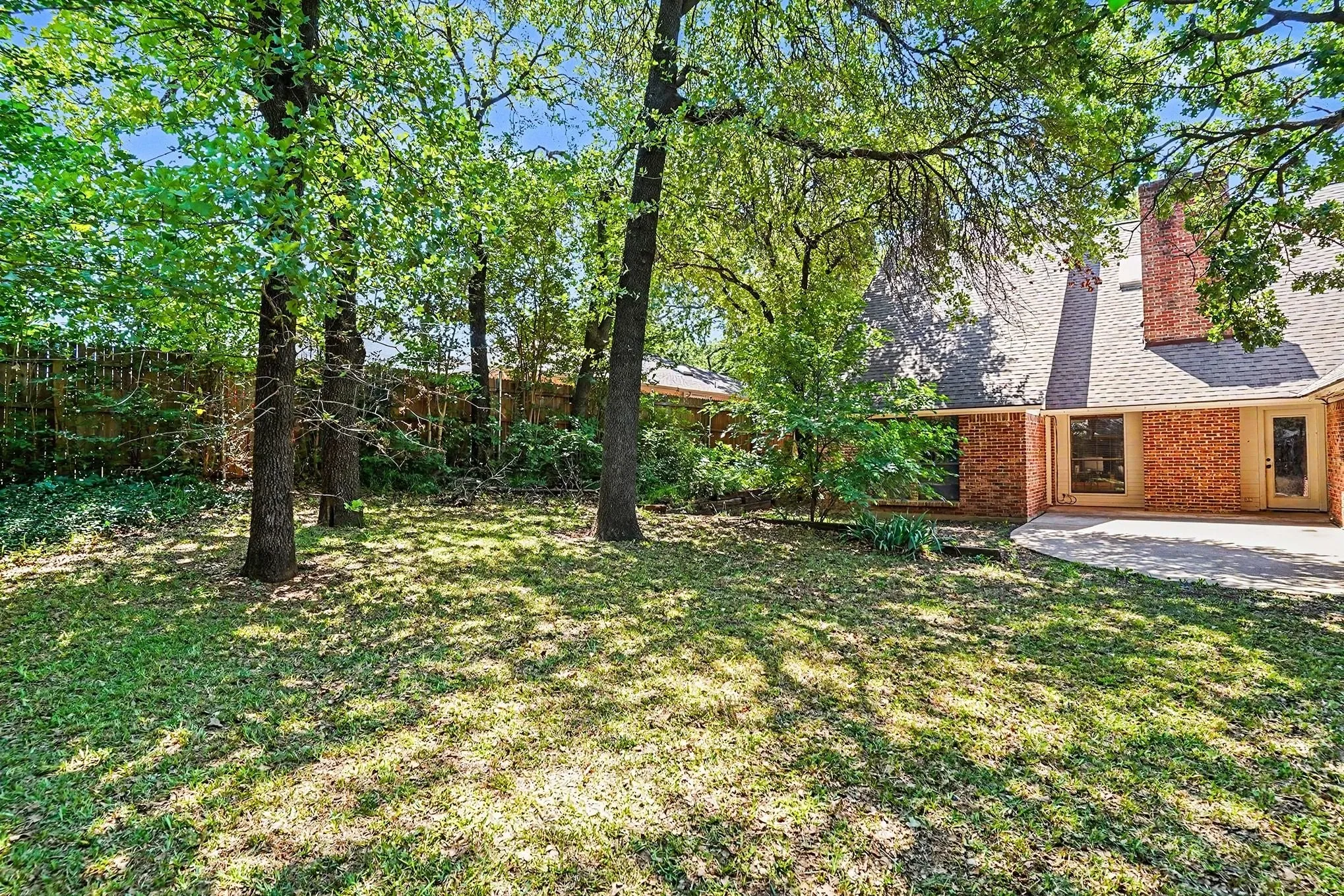 Single Family Residence For Sale in Tarrant County , 4917 Rockford Court, Arlington, Texas 76017, 4 Bedroom, 3 Bathroom, 2 Garage spaces, 2,112 Sqft, built in 1984, mls#21269737, Real Estate Agent in Arlington, Homes For Sale in Tarrant county, Homes For Sale in Arlington, Realtor in Arlington Texas, Real Estate Brokerage Independent Realty Texas, Luminita Cordes Realtor