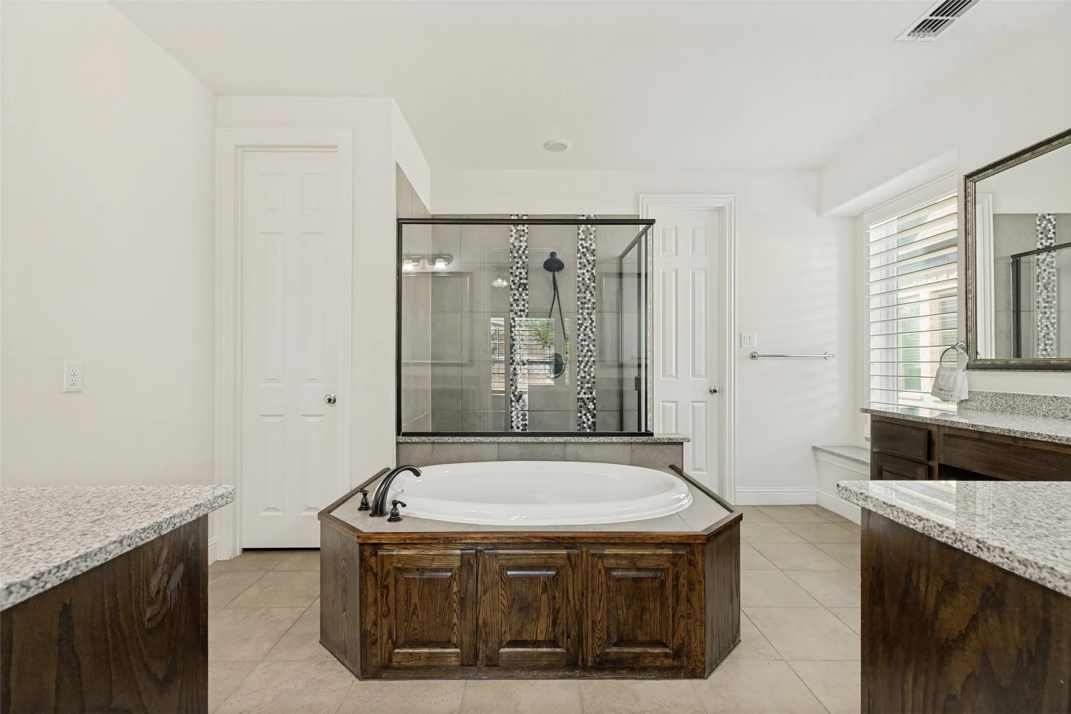 Single Family Residence For Sale in Collin County , 3300 Calvin Road, Mc Kinney, Texas 75071, 4 Bedrooms, 4 Bathrooms, 2 Garage spaces, 3,713 Sqft, built in 2018, Price $845,000, mls#21270992, Real Estate Agent in Mc Kinney, Homes For Sale in Collin county, Homes For Sale in Mc Kinney, Realtor in Mc Kinney Texas, Real Estate Brokerage Independent Realty Texas, Luminita Cordes Realtor