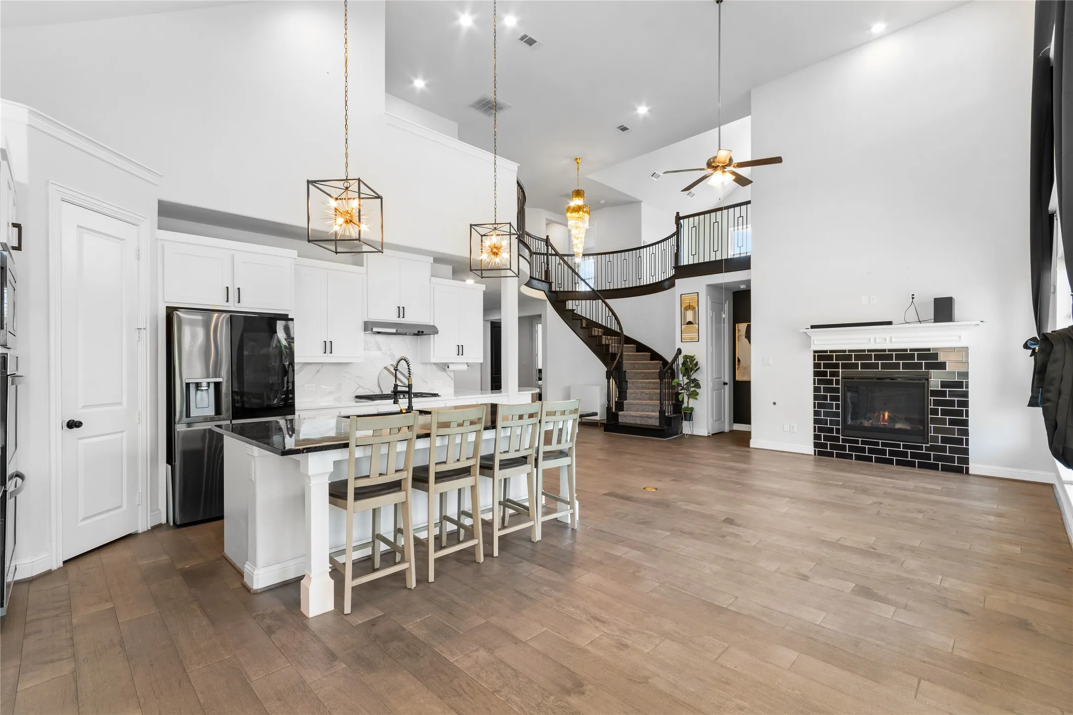 Single Family Residence For Sale in Ellis County , 3909 Switchgrass Grove, Venus, Texas 76084, 5 Bedrooms, 4 Bathrooms, 3 Garage spaces, 3,563 Sqft, built in 2022, Price $629,000, mls#21270978, Real Estate Agent in Venus, Homes For Sale in Ellis county, Homes For Sale in Venus, Realtor in Venus Texas, Real Estate Brokerage Independent Realty Texas, Luminita Cordes Realtor