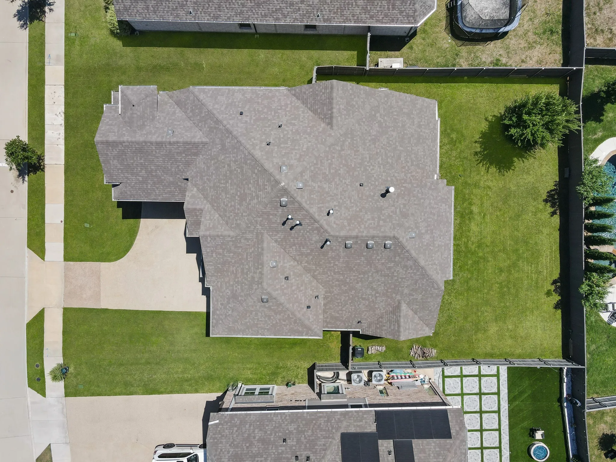 Single Family Residence For Sale in Ellis County , 3909 Switchgrass Grove, Venus, Texas 76084, 5 Bedrooms, 4 Bathrooms, 3 Garage spaces, 3,563 Sqft, built in 2022, Price $629,000, mls#21270978, Real Estate Agent in Venus, Homes For Sale in Ellis county, Homes For Sale in Venus, Realtor in Venus Texas, Real Estate Brokerage Independent Realty Texas, Luminita Cordes Realtor