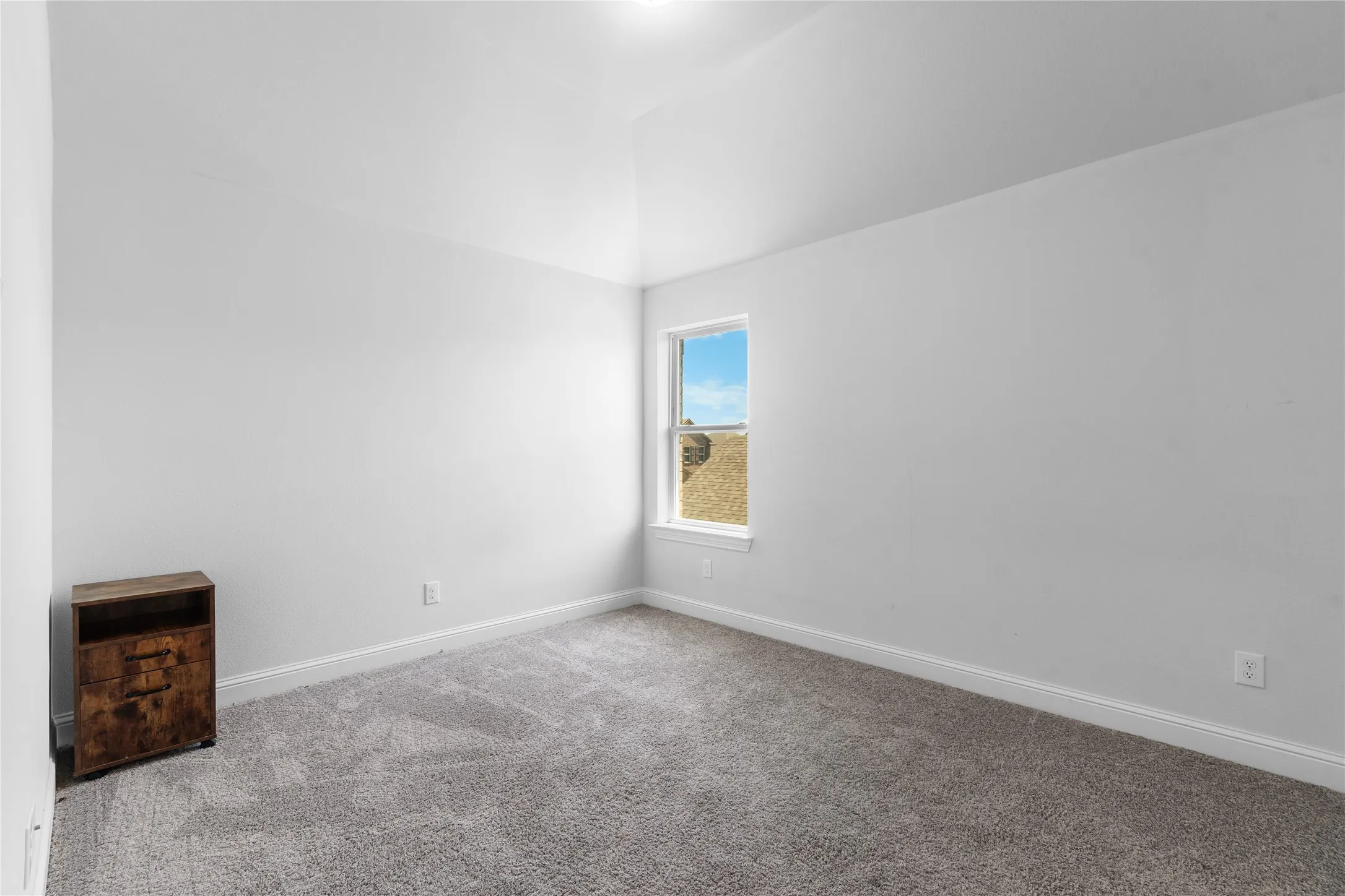 Single Family Residence For Sale in Ellis County , 3909 Switchgrass Grove, Venus, Texas 76084, 5 Bedrooms, 4 Bathrooms, 3 Garage spaces, 3,563 Sqft, built in 2022, Price $629,000, mls#21270978, Real Estate Agent in Venus, Homes For Sale in Ellis county, Homes For Sale in Venus, Realtor in Venus Texas, Real Estate Brokerage Independent Realty Texas, Luminita Cordes Realtor