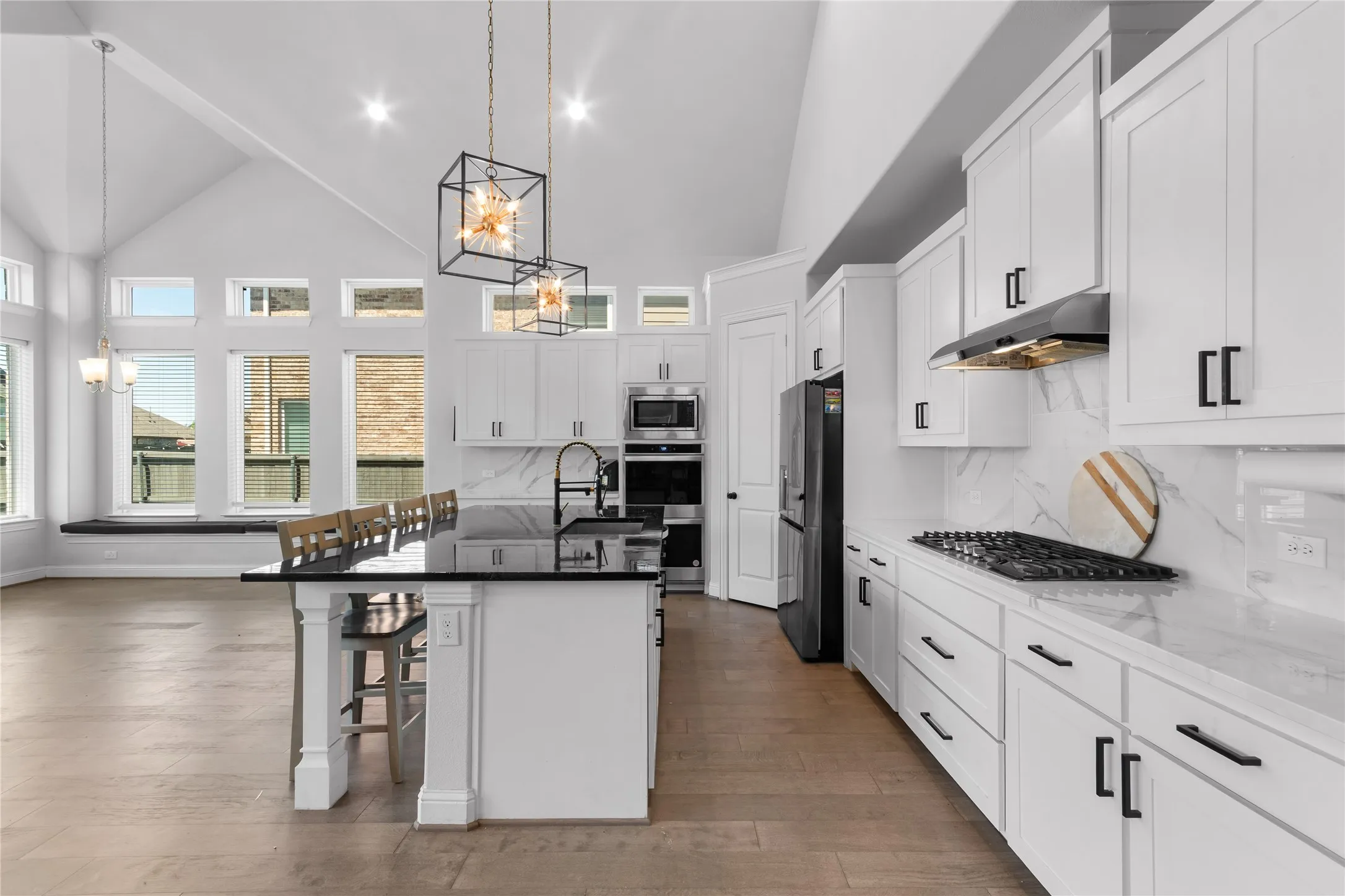 Single Family Residence For Sale in Ellis County , 3909 Switchgrass Grove, Venus, Texas 76084, 5 Bedrooms, 4 Bathrooms, 3 Garage spaces, 3,563 Sqft, built in 2022, Price $629,000, mls#21270978, Real Estate Agent in Venus, Homes For Sale in Ellis county, Homes For Sale in Venus, Realtor in Venus Texas, Real Estate Brokerage Independent Realty Texas, Luminita Cordes Realtor
