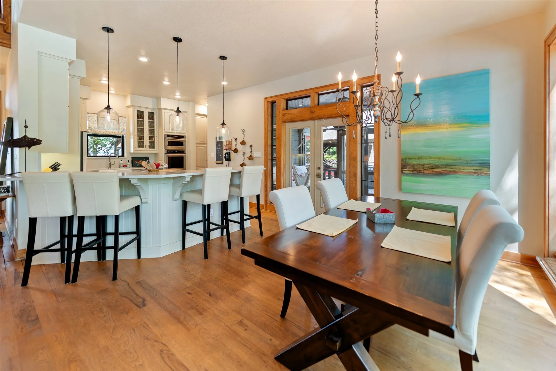 Single Family Residence For Sale in Franklin (TX) County , 785 Windy Point Drive, Mount Vernon, Texas 75457, 3 Bedroom, 4 Bathroom, Garage spaces, 2,740 Sqft, built in 1996, Price $2,150,000, mls#21270933, Real Estate Agent in Mount Vernon, Homes For Sale in Franklin (TX) county, Homes For Sale in Mount Vernon, Realtor in Mount Vernon Texas, Real Estate Brokerage Independent Realty Texas, Luminita Cordes Realtor