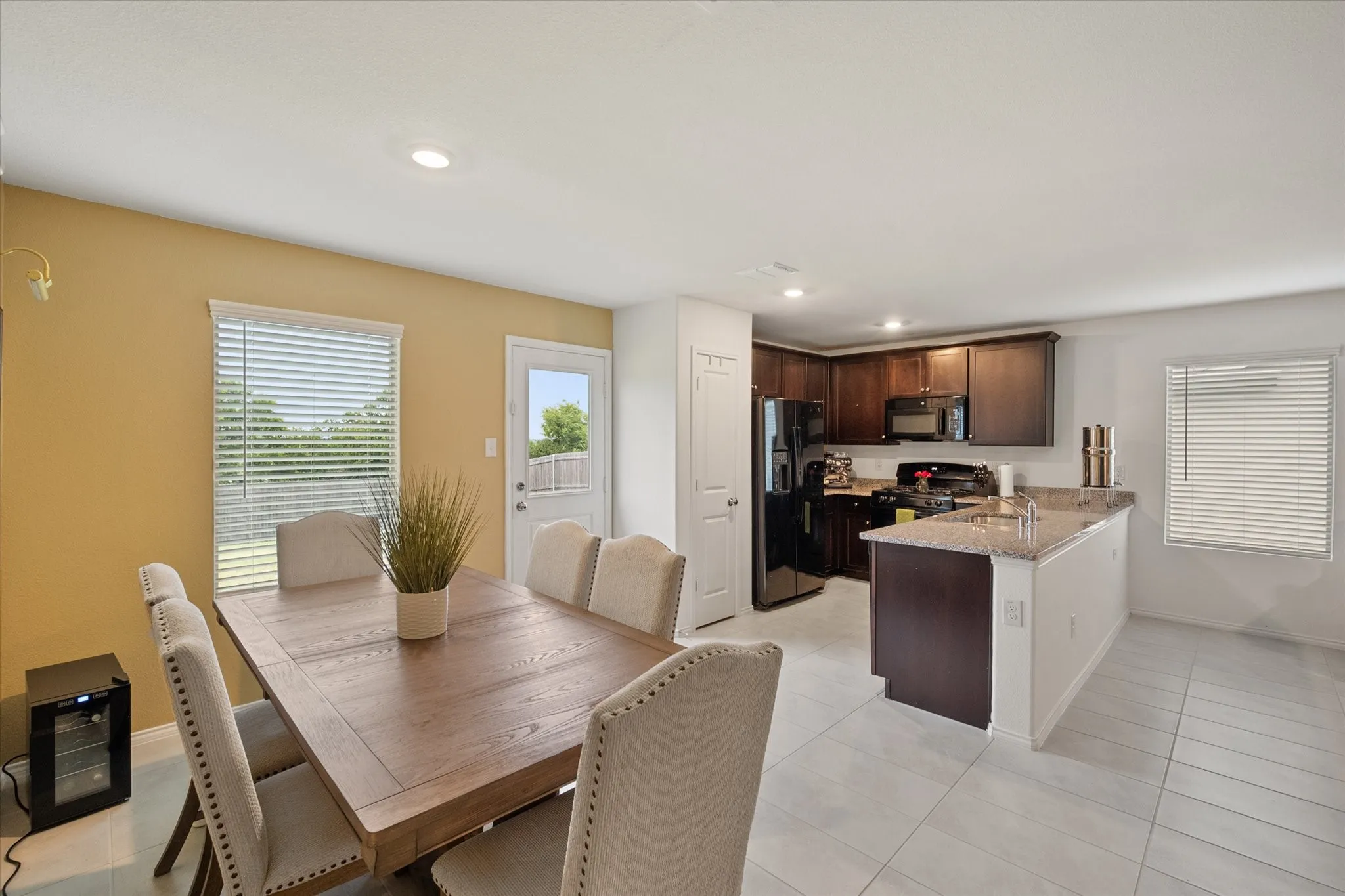 Single Family Residence For Sale in Tarrant County , 8632 Thicket Ridge Street, Fort Worth, Texas 76123, 3 Bedrooms, 2 Bathrooms, 2 Garage spaces, 1,305 Sqft, built in 2023, Price $278,000, mls#21271030, Real Estate Agent in Fort Worth, Homes For Sale in Tarrant county, Homes For Sale in Fort Worth, Realtor in Fort Worth Texas, Real Estate Brokerage Independent Realty Texas, Luminita Cordes Realtor