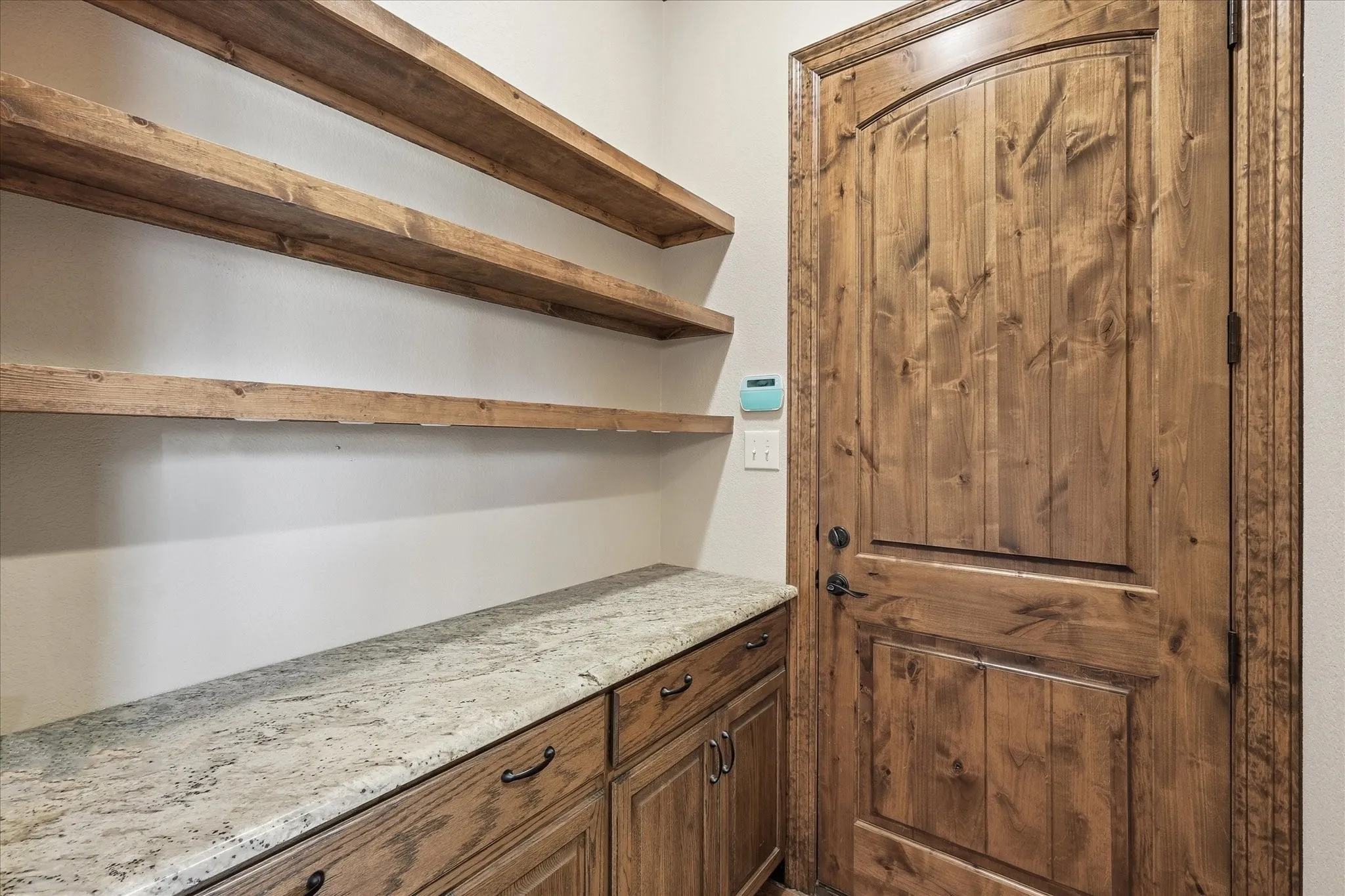 Single Family Residence For Sale in Denton County , 108 S Walnut Street, Roanoke, Texas 76262, 3 Bedroom, 2 Bathroom, 2 Garage spaces, 2,067 Sqft, built in 2015, Price $1,200,000, mls#21268688, Real Estate Agent in Roanoke, Homes For Sale in Denton county, Homes For Sale in Roanoke, Realtor in Roanoke Texas, Real Estate Brokerage Independent Realty Texas, Luminita Cordes Realtor