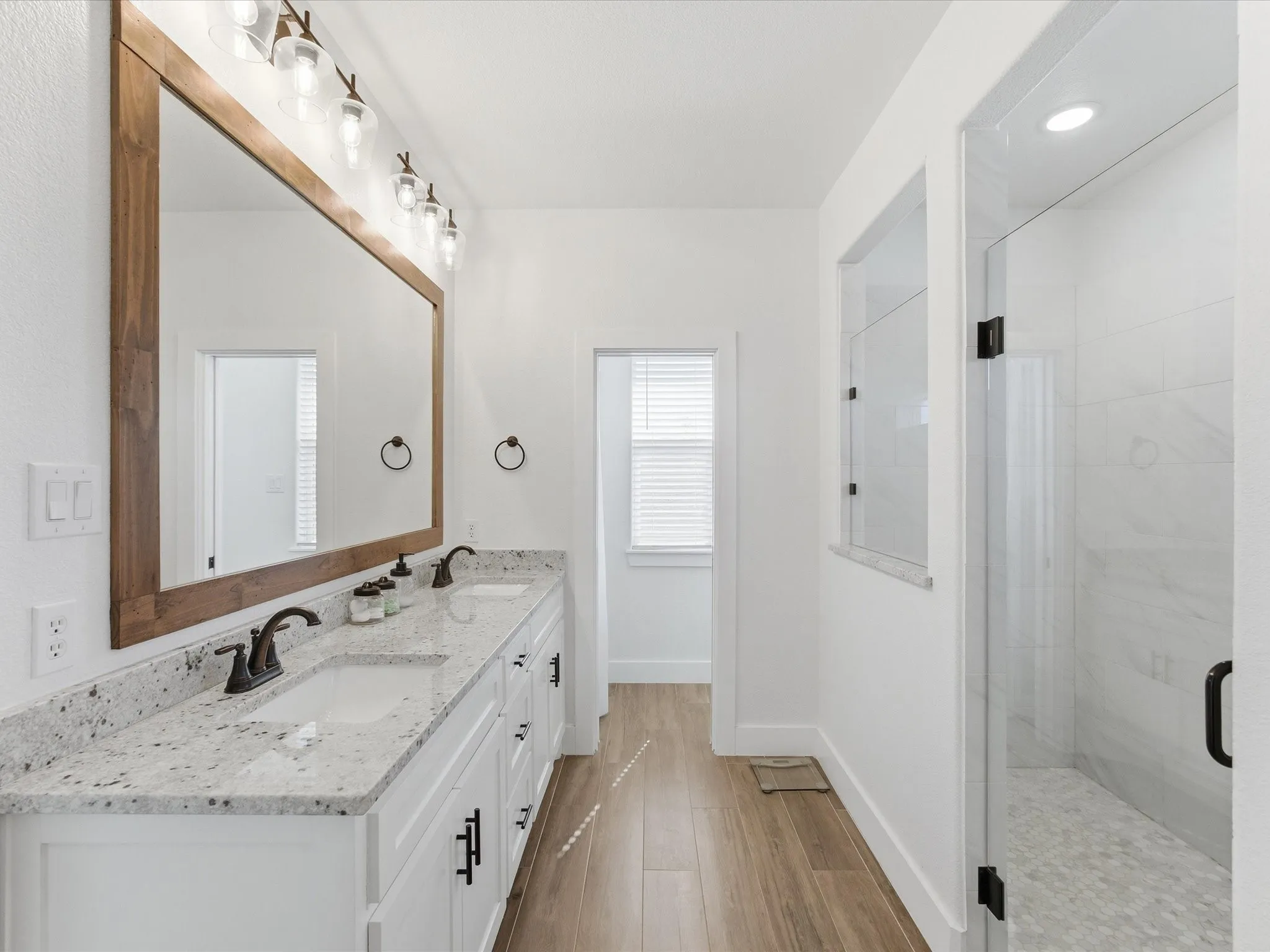 Single Family Residence For Sale in Parker County , 356 Scenic Wood Drive, Reno, Texas 76020, 4 Bedroom, 2 Bathroom, 2 Garage spaces, 2,150 Sqft, built in 2020, mls#21271003, Real Estate Agent in Reno, Homes For Sale in Parker county, Homes For Sale in Reno, Realtor in Reno Texas, Real Estate Brokerage Independent Realty Texas, Luminita Cordes Realtor