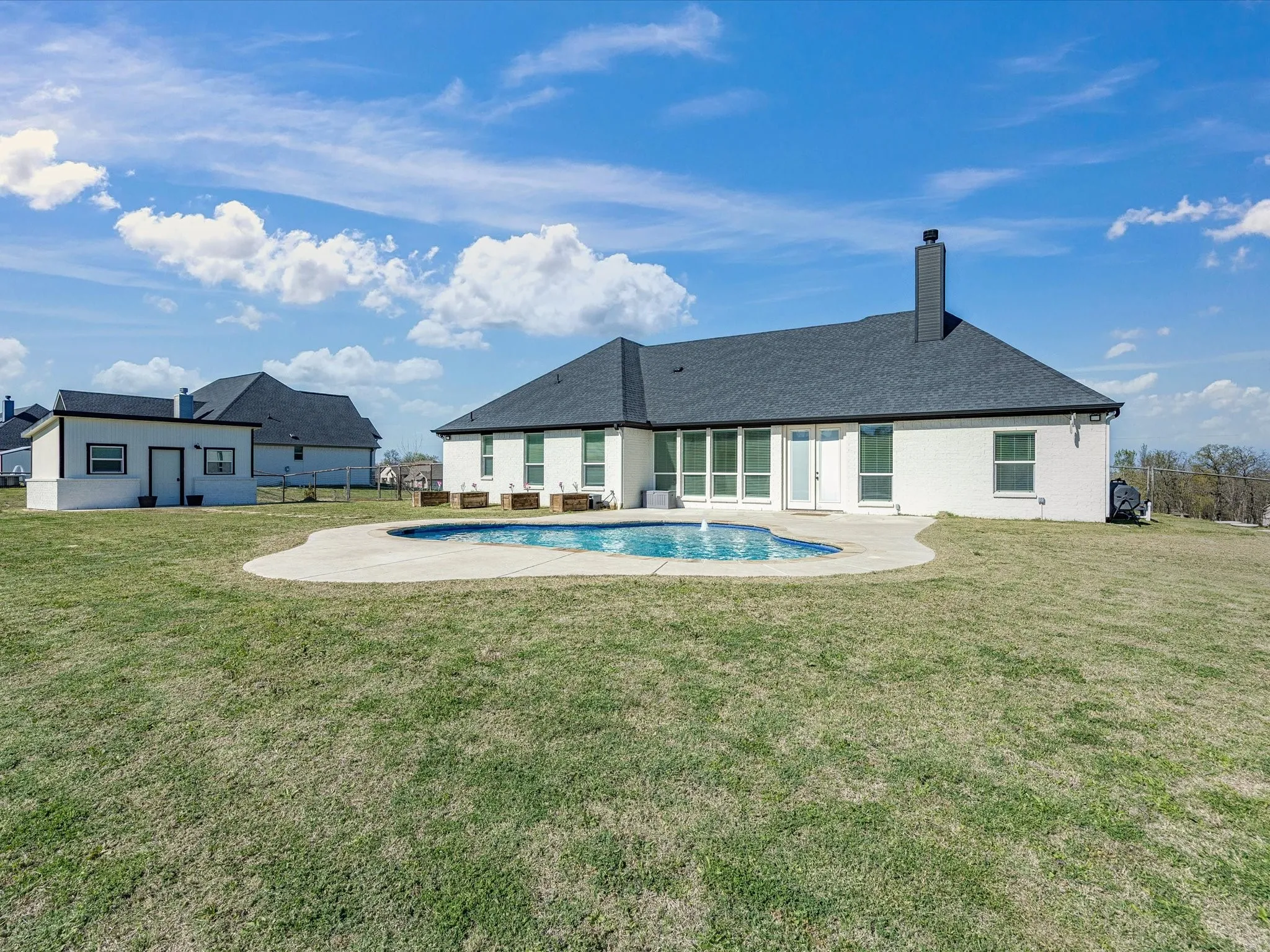 Single Family Residence For Sale in Parker County , 356 Scenic Wood Drive, Reno, Texas 76020, 4 Bedroom, 2 Bathroom, 2 Garage spaces, 2,150 Sqft, built in 2020, mls#21271003, Real Estate Agent in Reno, Homes For Sale in Parker county, Homes For Sale in Reno, Realtor in Reno Texas, Real Estate Brokerage Independent Realty Texas, Luminita Cordes Realtor