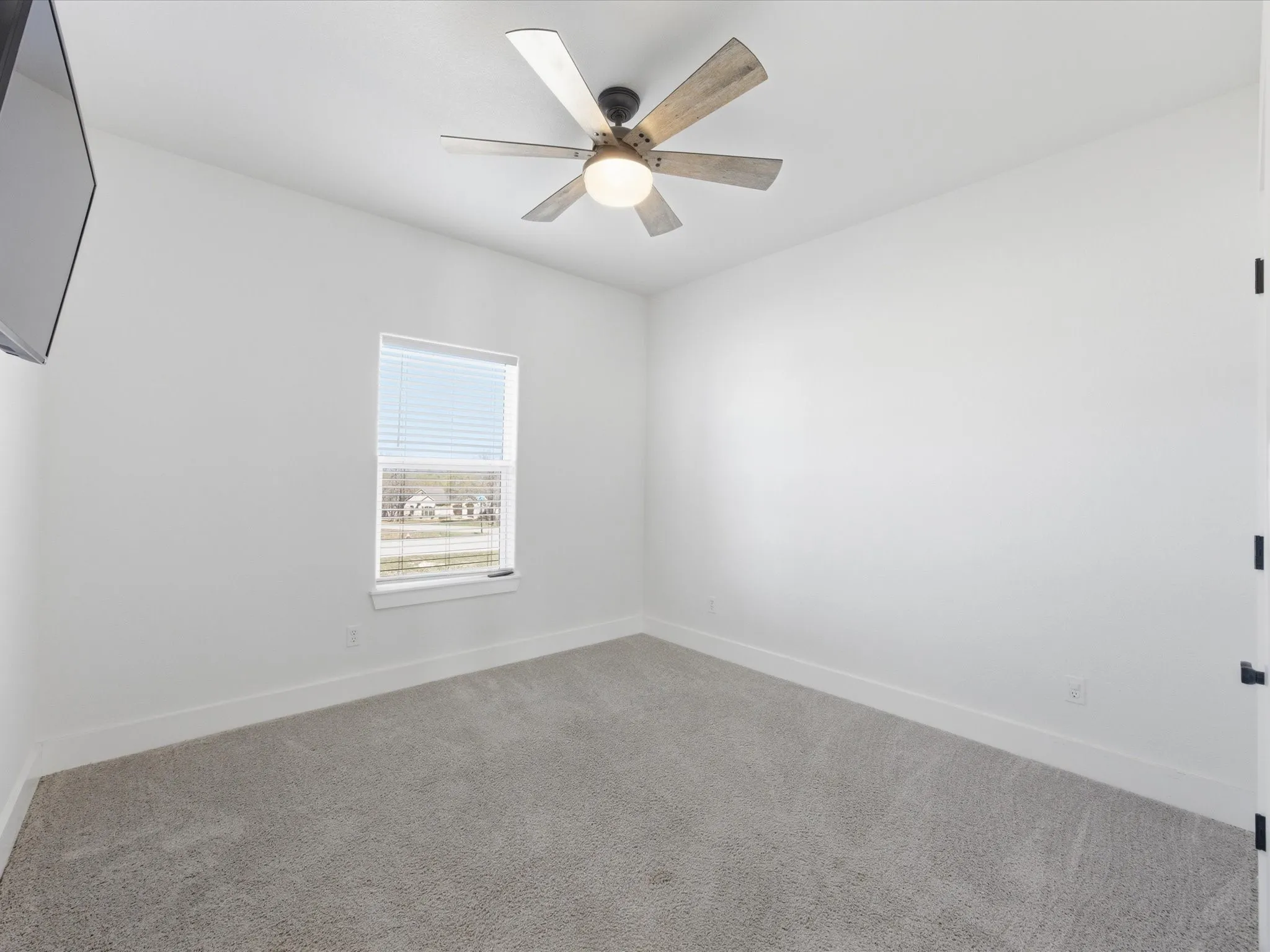 Single Family Residence For Sale in Parker County , 356 Scenic Wood Drive, Reno, Texas 76020, 4 Bedroom, 2 Bathroom, 2 Garage spaces, 2,150 Sqft, built in 2020, mls#21271003, Real Estate Agent in Reno, Homes For Sale in Parker county, Homes For Sale in Reno, Realtor in Reno Texas, Real Estate Brokerage Independent Realty Texas, Luminita Cordes Realtor