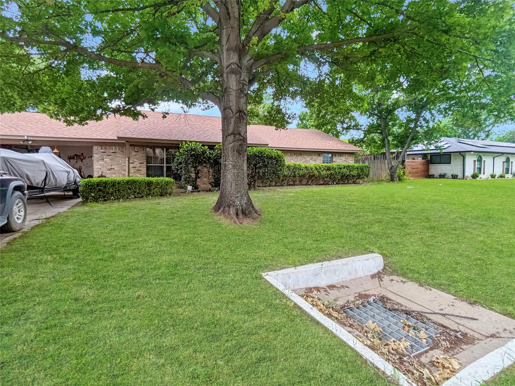Single Family Residence For Sale in Denton County , 2816 N Haven Drive, Corinth, Texas 76210, 3 Bedroom, 2 Bathroom, 2 Garage spaces, 1,526 Sqft, built in 1979, mls#21268053, Real Estate Agent in Corinth, Homes For Sale in Denton county, Homes For Sale in Corinth, Realtor in Corinth Texas, Real Estate Brokerage Independent Realty Texas, Luminita Cordes Realtor