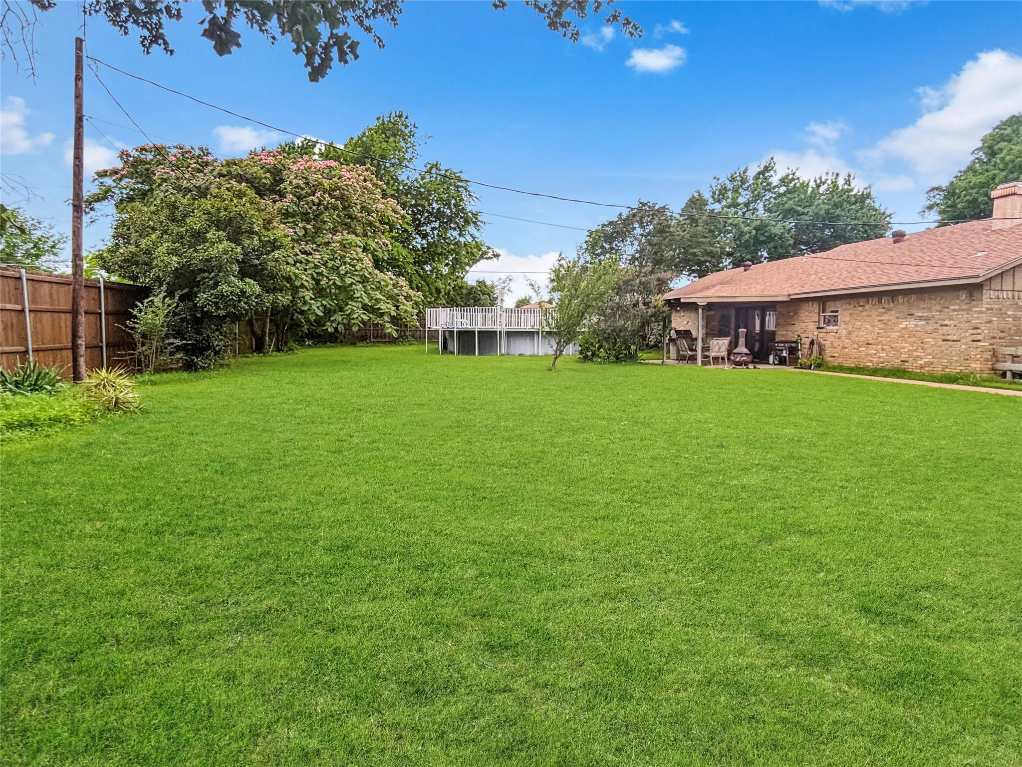 Single Family Residence For Sale in Denton County , 2816 N Haven Drive, Corinth, Texas 76210, 3 Bedroom, 2 Bathroom, 2 Garage spaces, 1,526 Sqft, built in 1979, mls#21268053, Real Estate Agent in Corinth, Homes For Sale in Denton county, Homes For Sale in Corinth, Realtor in Corinth Texas, Real Estate Brokerage Independent Realty Texas, Luminita Cordes Realtor