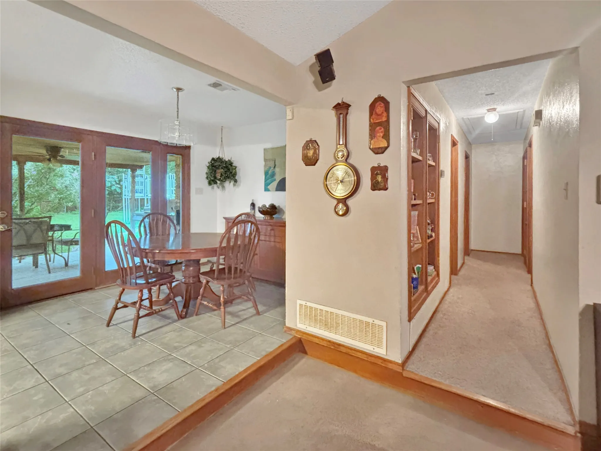 Single Family Residence For Sale in Denton County , 2816 N Haven Drive, Corinth, Texas 76210, 3 Bedroom, 2 Bathroom, 2 Garage spaces, 1,526 Sqft, built in 1979, mls#21268053, Real Estate Agent in Corinth, Homes For Sale in Denton county, Homes For Sale in Corinth, Realtor in Corinth Texas, Real Estate Brokerage Independent Realty Texas, Luminita Cordes Realtor