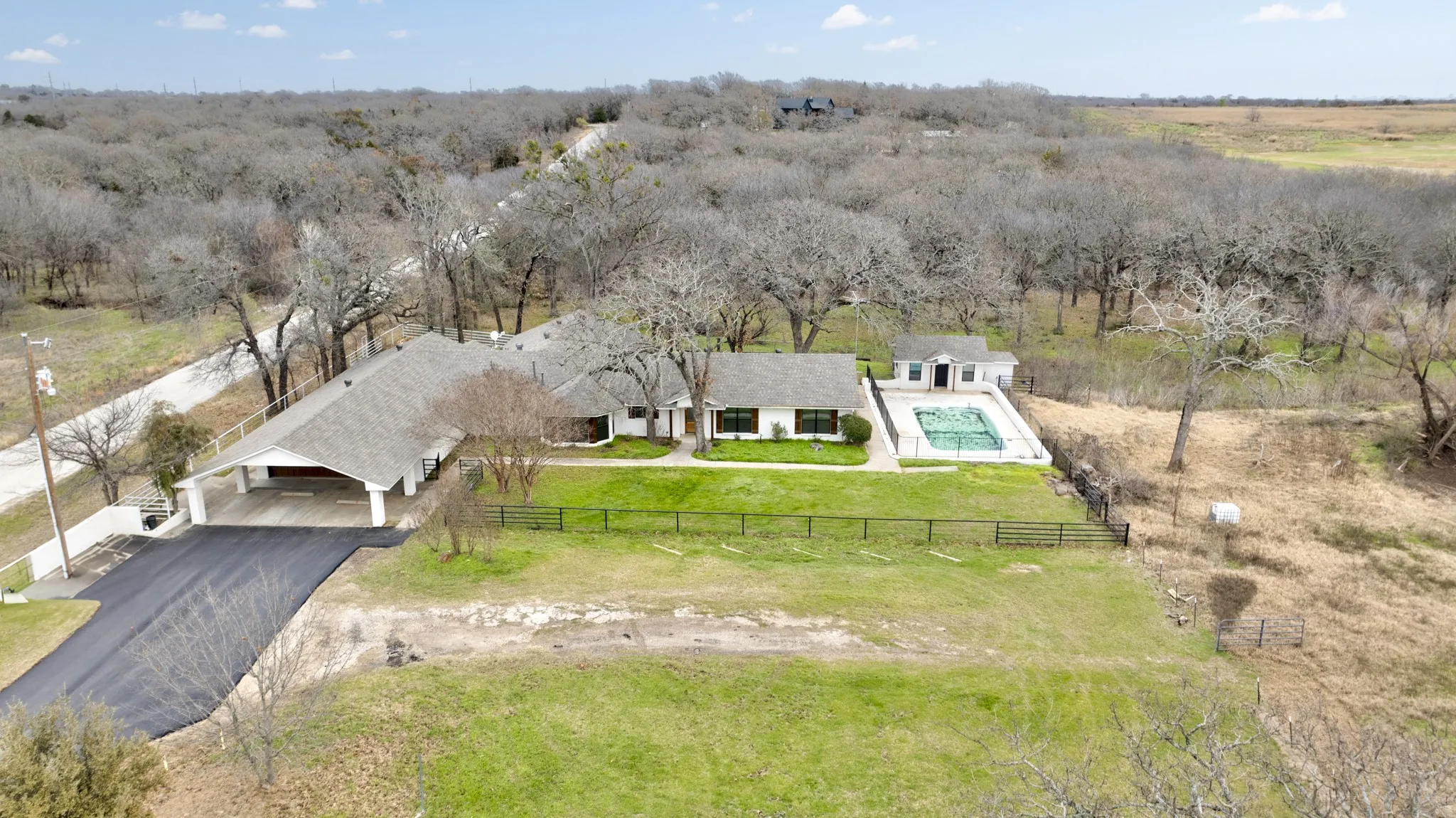 Country Living, this beautiful Property awaits!
