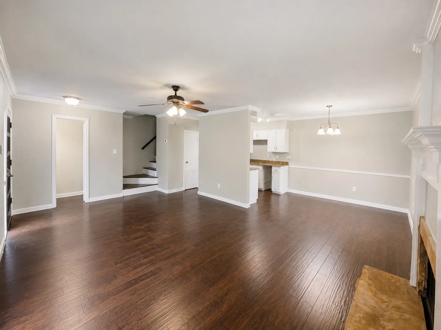 Single Family Residence For Sale in Collin County , 2624 Custer Parkway A, Richardson, Texas 75080, 3 Bedroom, 4 Bathroom, 1 Garage spaces, 1,632 Sqft, built in 1973, mls#21268749, Real Estate Agent in Richardson, Homes For Sale in Collin county, Homes For Sale in Richardson, Realtor in Richardson Texas, Real Estate Brokerage Independent Realty Texas, Luminita Cordes Realtor