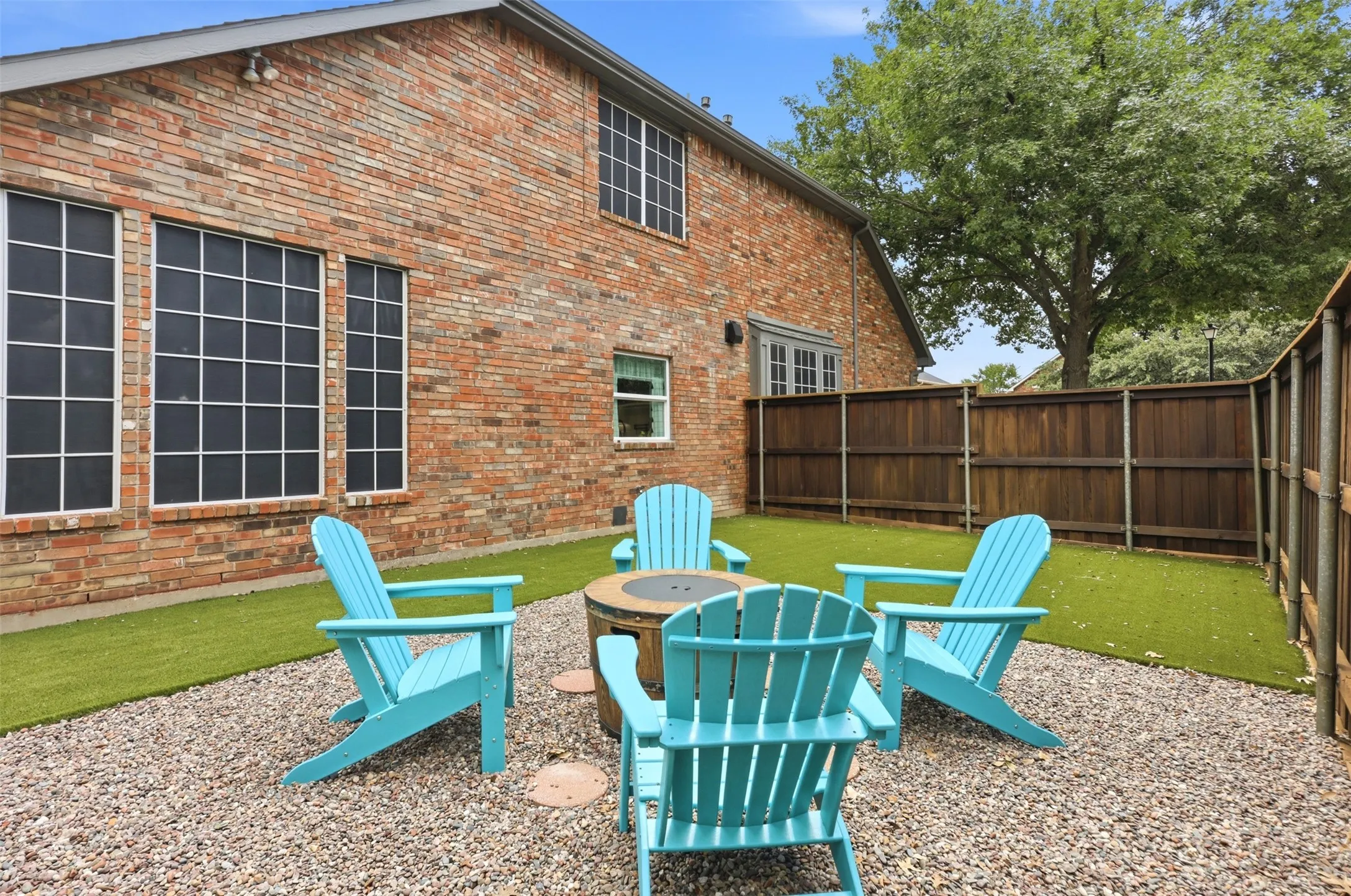 Single Family Residence For Sale in Denton County , 1436 Susan Lane, Carrollton, Texas 75007, 4 Bedroom, 4 Bathroom, 2 Garage spaces, 4,052 Sqft, built in 1990, mls#21271104, Real Estate Agent in Carrollton, Homes For Sale in Denton county, Homes For Sale in Carrollton, Realtor in Carrollton Texas, Real Estate Brokerage Independent Realty Texas, Luminita Cordes Realtor
