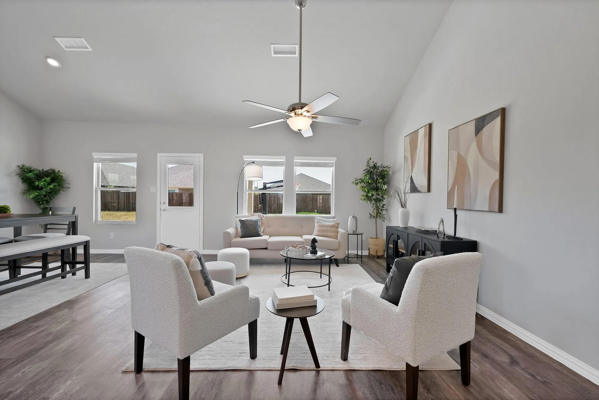 Single Family Residence For Sale in Tarrant County , 10620 Muckleshoot Street, Fort Worth, Texas 76179, 5 Bedroom, 3 Bathroom, 2 Garage spaces, 3,061 Sqft, built in 2021, mls#21270243, Real Estate Agent in Fort Worth, Homes For Sale in Tarrant county, Homes For Sale in Fort Worth, Realtor in Fort Worth Texas, Real Estate Brokerage Independent Realty Texas, Luminita Cordes Realtor