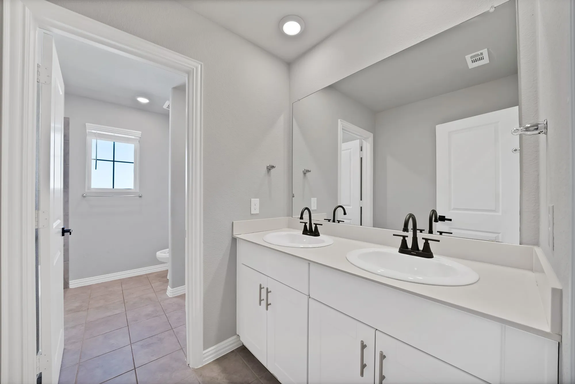 Single Family Residence For Sale in Tarrant County , 10620 Muckleshoot Street, Fort Worth, Texas 76179, 5 Bedroom, 3 Bathroom, 2 Garage spaces, 3,061 Sqft, built in 2021, mls#21270243, Real Estate Agent in Fort Worth, Homes For Sale in Tarrant county, Homes For Sale in Fort Worth, Realtor in Fort Worth Texas, Real Estate Brokerage Independent Realty Texas, Luminita Cordes Realtor