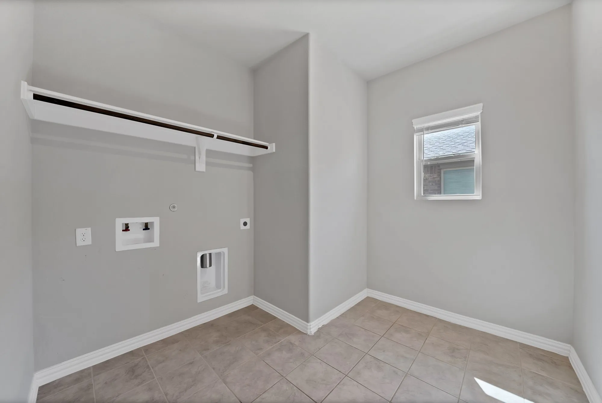 Single Family Residence For Sale in Tarrant County , 10620 Muckleshoot Street, Fort Worth, Texas 76179, 5 Bedroom, 3 Bathroom, 2 Garage spaces, 3,061 Sqft, built in 2021, mls#21270243, Real Estate Agent in Fort Worth, Homes For Sale in Tarrant county, Homes For Sale in Fort Worth, Realtor in Fort Worth Texas, Real Estate Brokerage Independent Realty Texas, Luminita Cordes Realtor