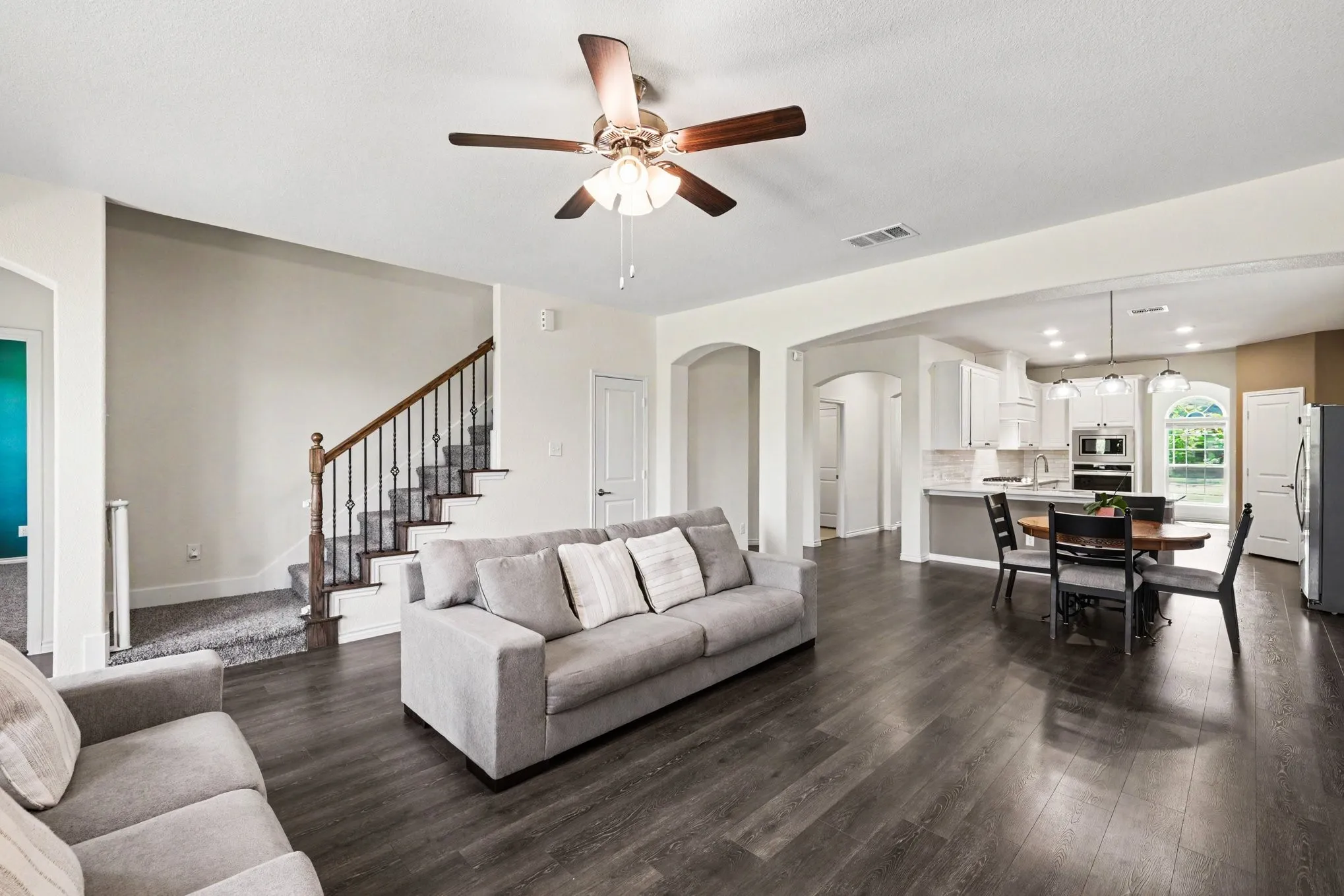 Single Family Residence For Sale in Kaufman County , 3602 Caledonia, Forney, Texas 75126, 4 Bedroom, 3 Bathroom, 2 Garage spaces, 2,989 Sqft, built in 2022, mls#21267127, Real Estate Agent in Forney, Homes For Sale in Kaufman county, Homes For Sale in Forney, Realtor in Forney Texas, Real Estate Brokerage Independent Realty Texas, Luminita Cordes Realtor