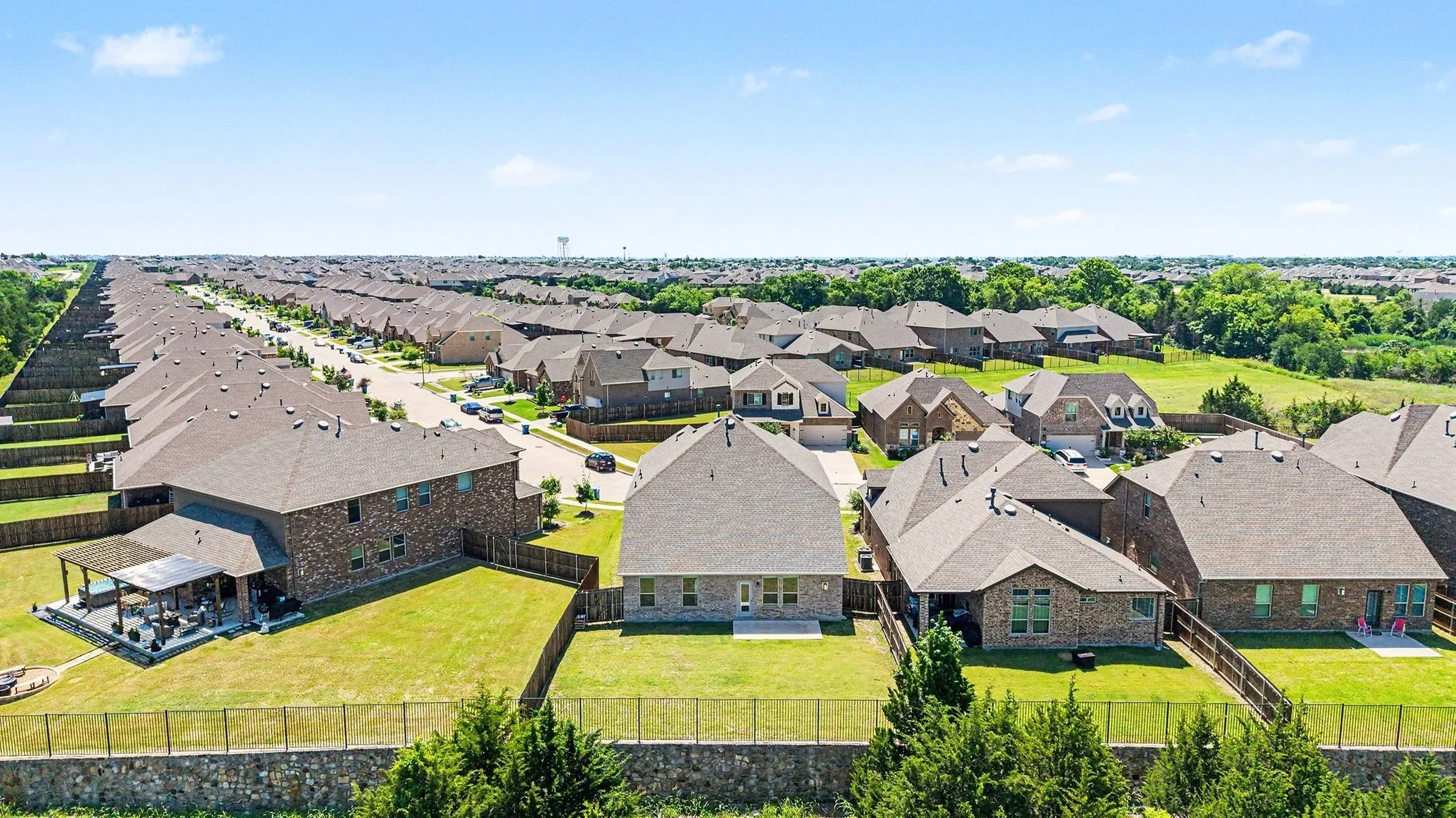 Single Family Residence For Sale in Kaufman County , 3602 Caledonia, Forney, Texas 75126, 4 Bedroom, 3 Bathroom, 2 Garage spaces, 2,989 Sqft, built in 2022, mls#21267127, Real Estate Agent in Forney, Homes For Sale in Kaufman county, Homes For Sale in Forney, Realtor in Forney Texas, Real Estate Brokerage Independent Realty Texas, Luminita Cordes Realtor